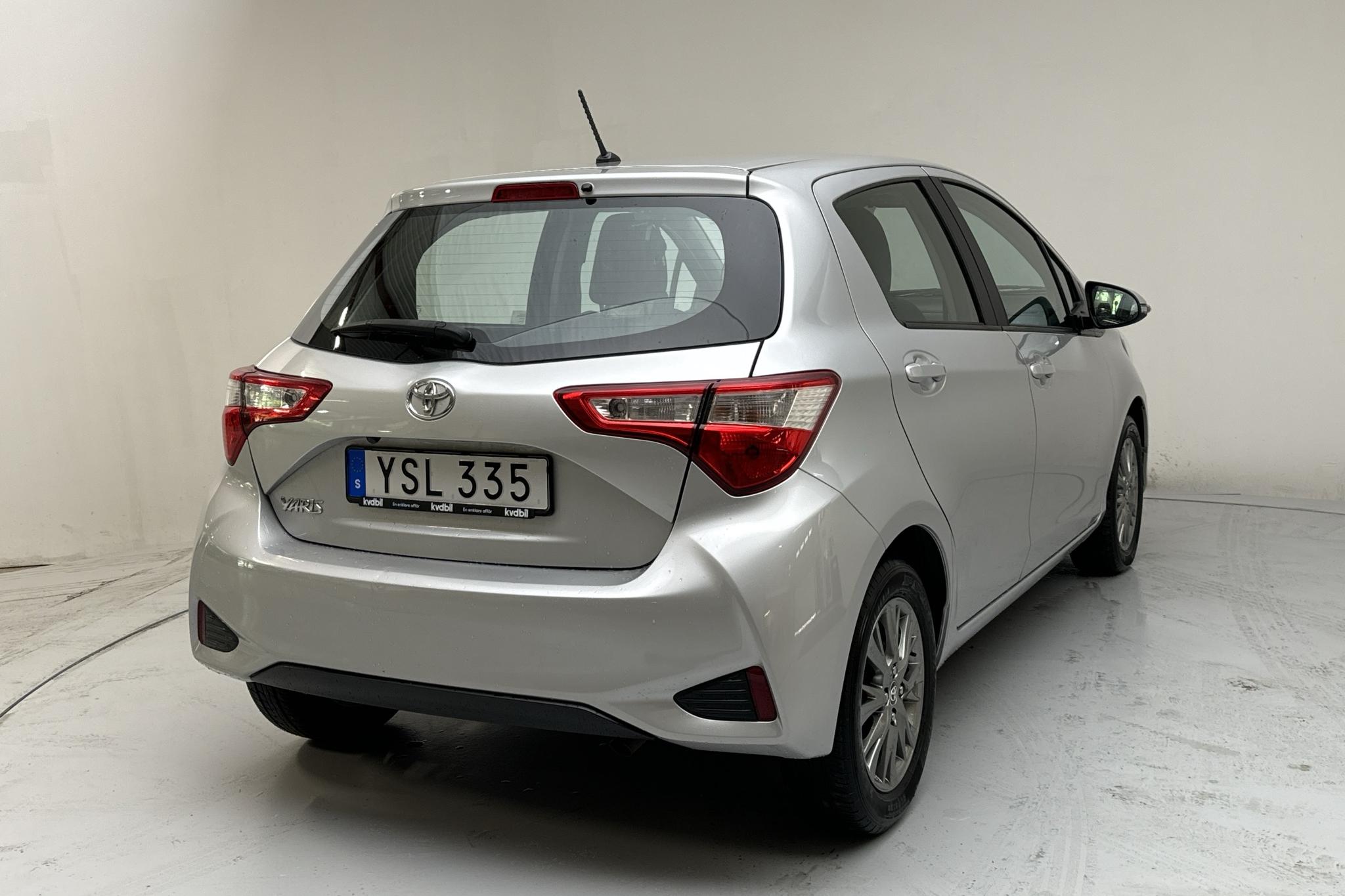 Toyota Yaris 1.5 5dr (111hk) - 42 840 km - Automatic - silver - 2019