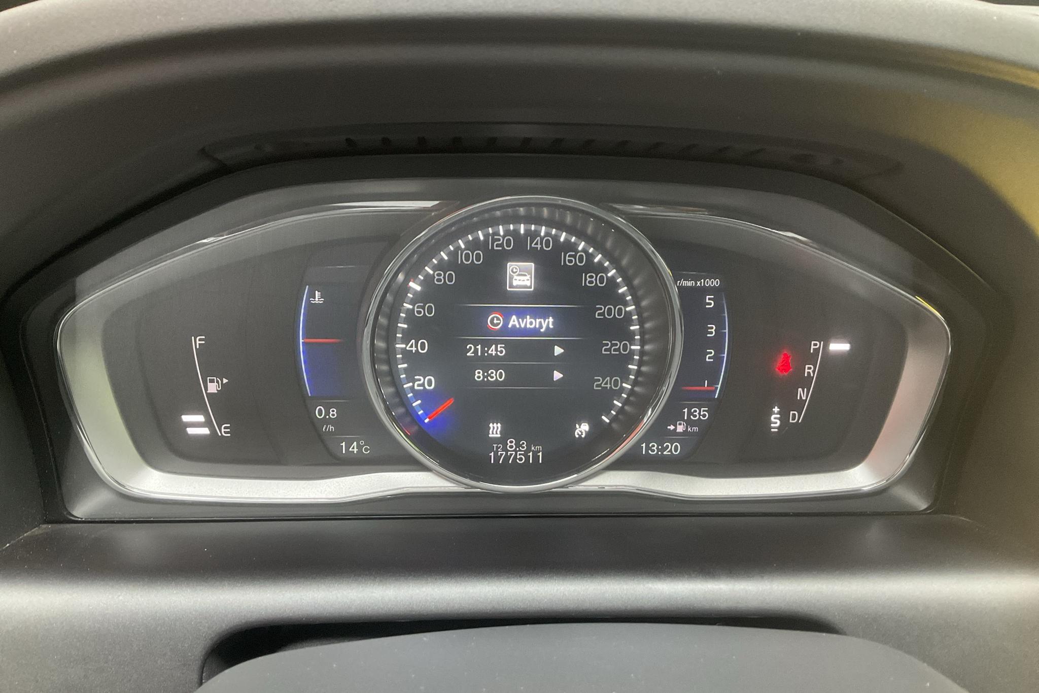 Volvo XC60 D4 AWD (190hk) - 177 510 km - Automatyczna - biały - 2017