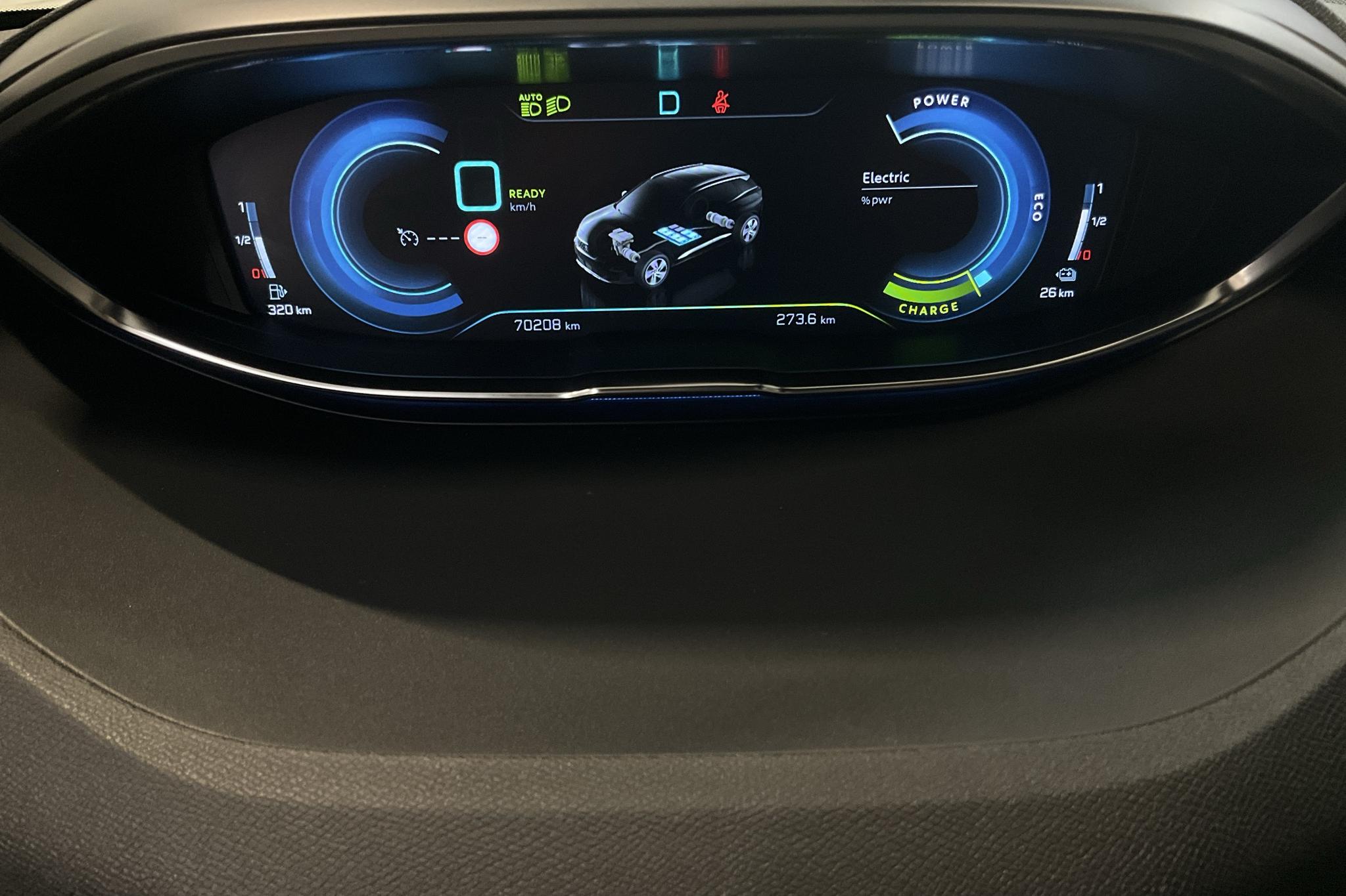 Peugeot 3008 1.6 Plug-in Hybrid 4 (300hk) - 7 020 mil - Automat - vit - 2020
