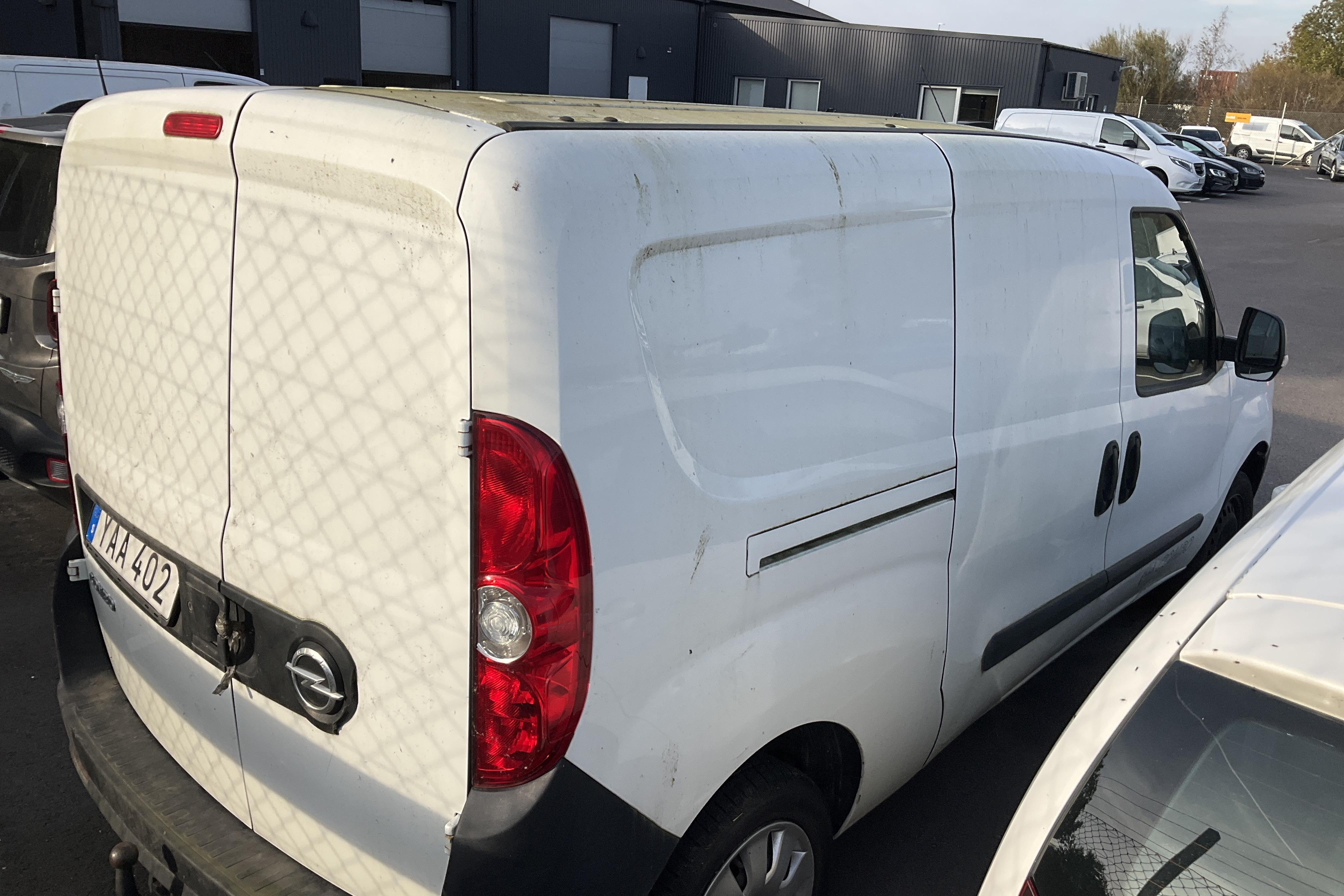 Opel Combo 1.6 CDTI Skåp (105hk) - 0 km - Käsitsi - valge - 2018