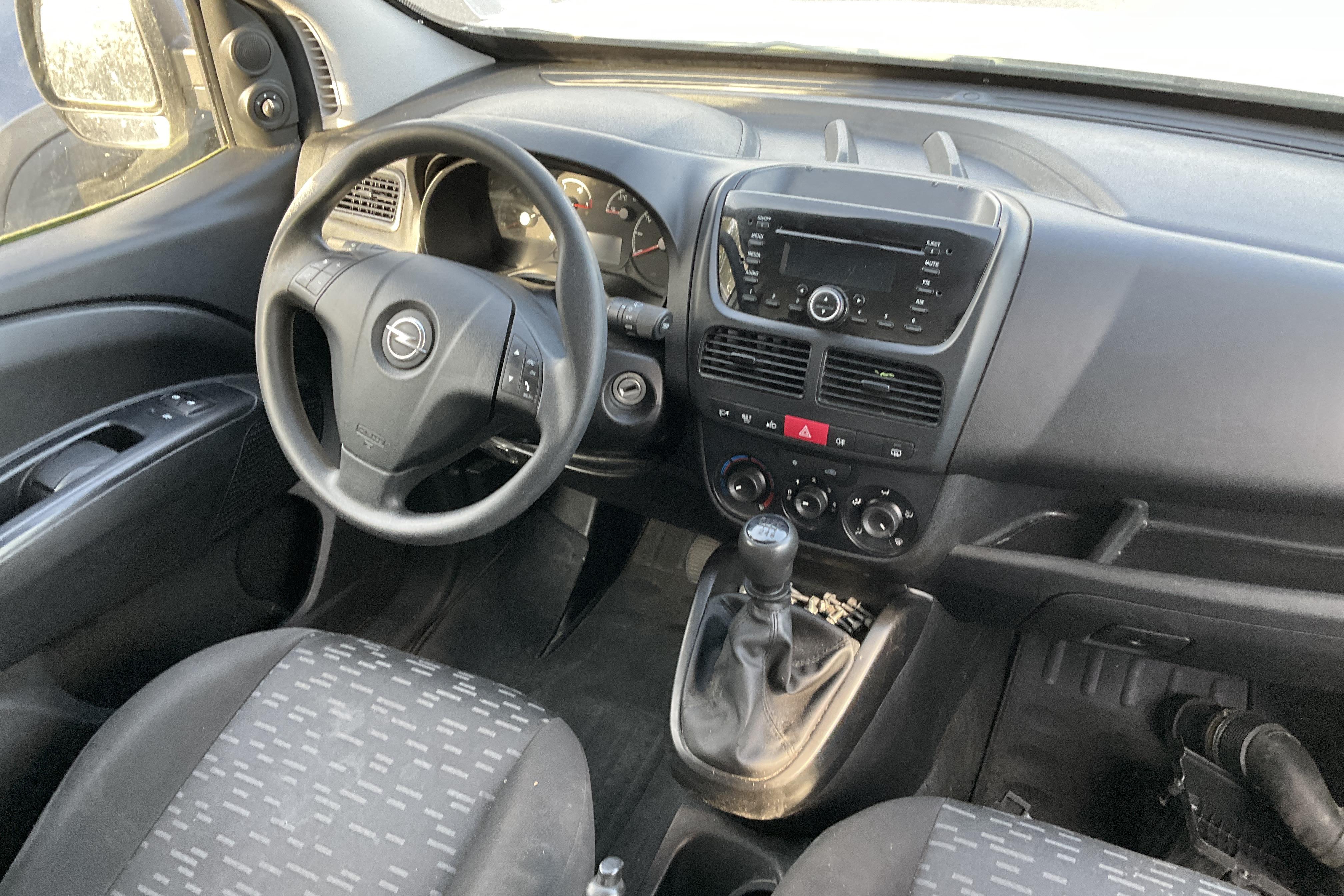 Opel Combo 1.6 CDTI Skåp (105hk) - 0 km - Manual - white - 2018