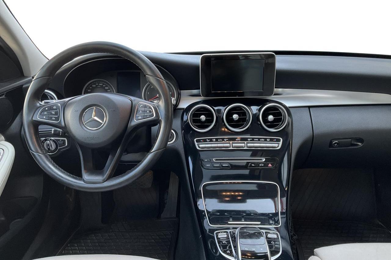 Mercedes C 220 BlueTEC W205 (170hk) - 56 260 km - Automaatne - hõbe - 2015