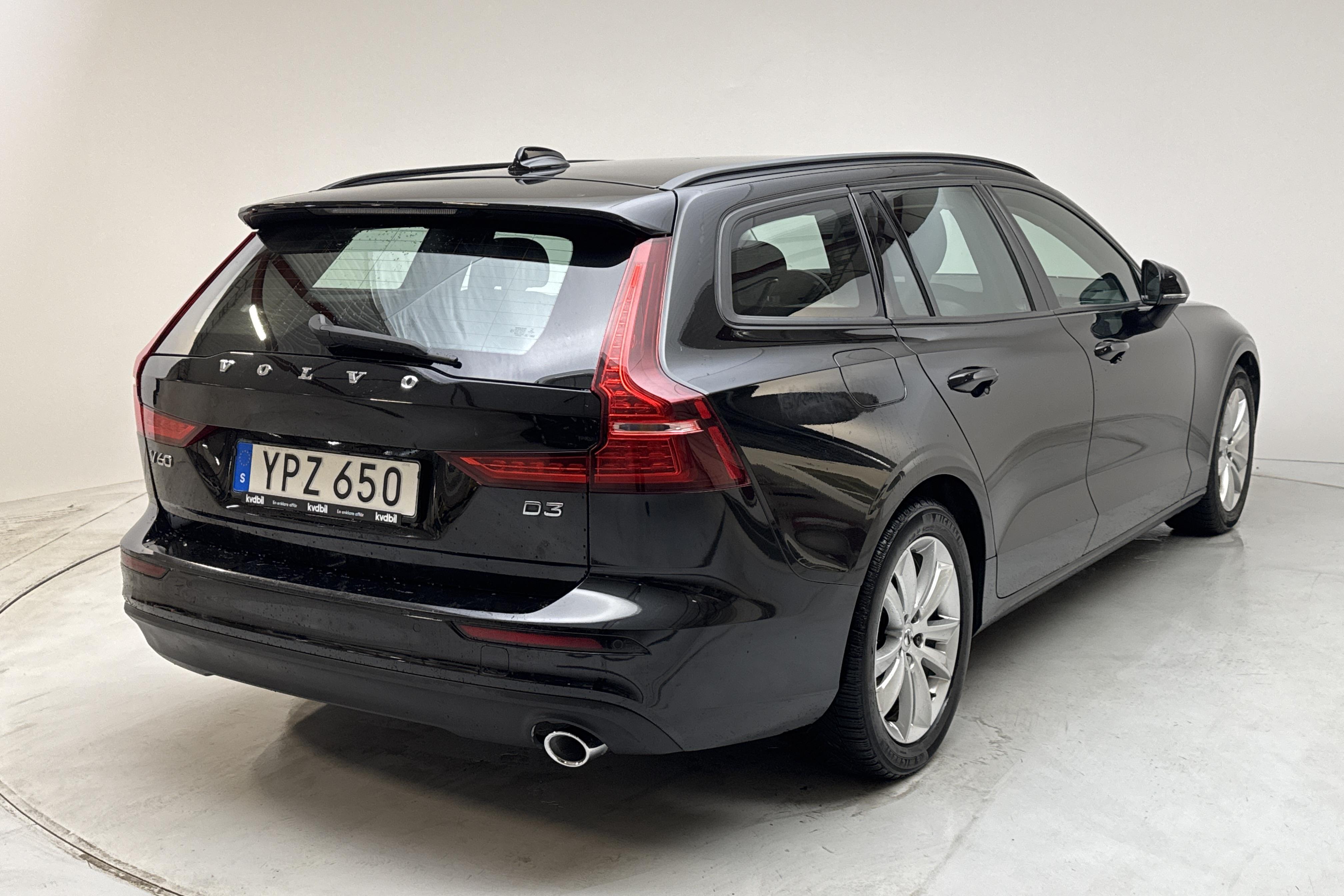 Volvo V60 D3 (150hk) - 199 820 km - Automatic - black - 2019