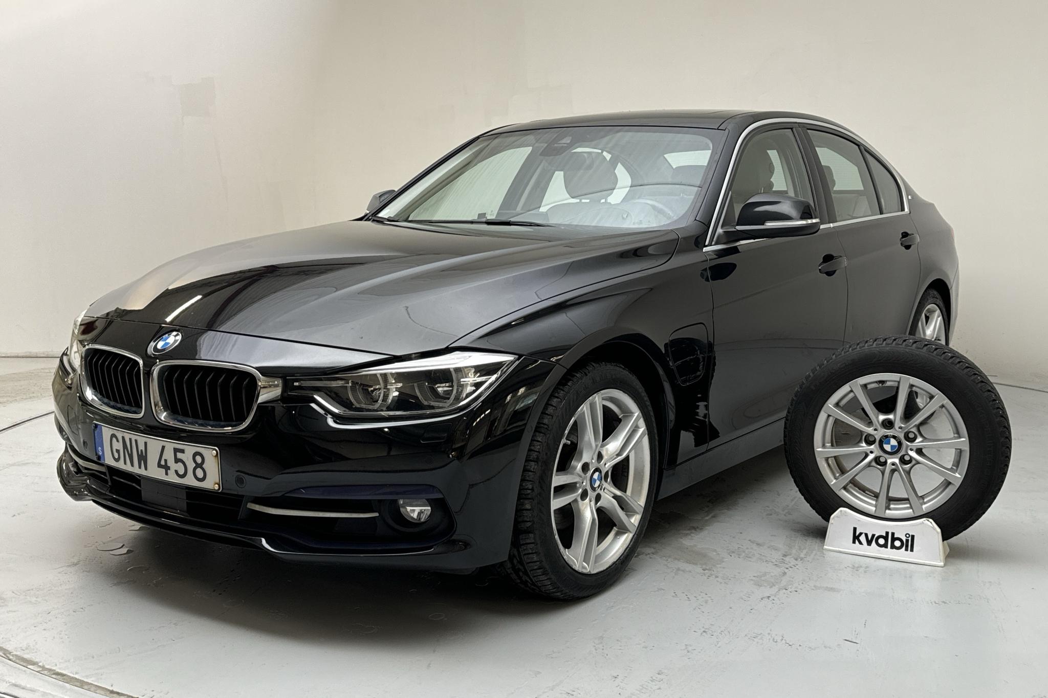 BMW 330e Sedan, F30 (252hk) - 51 730 km - Automatyczna - czarny - 2016