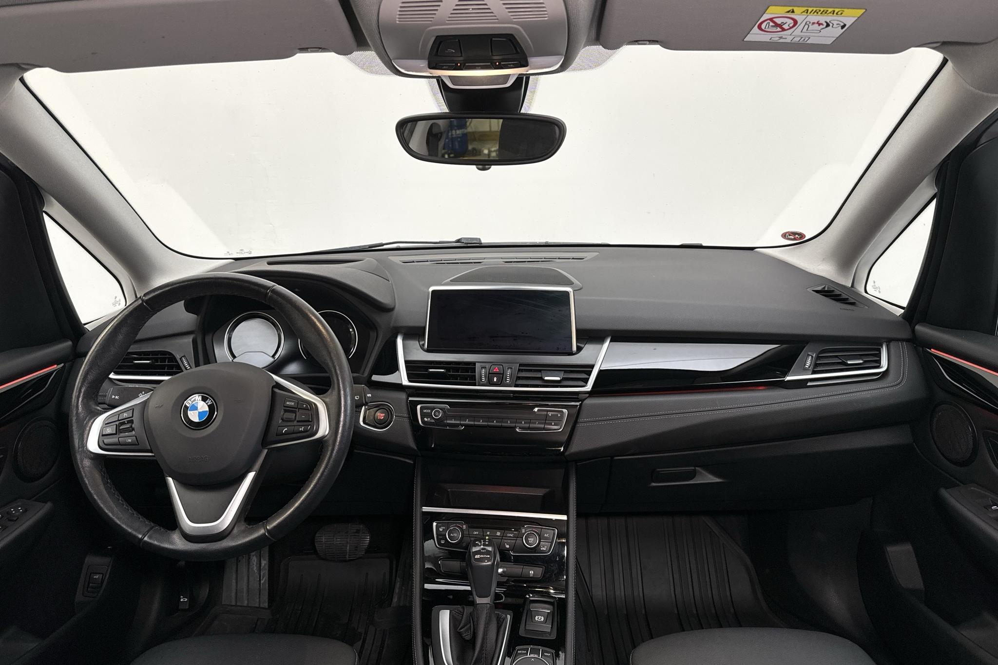 BMW 225xe Active Tourer LCI, F45 (224hk) - 90 450 km - Automaatne - hõbe - 2019