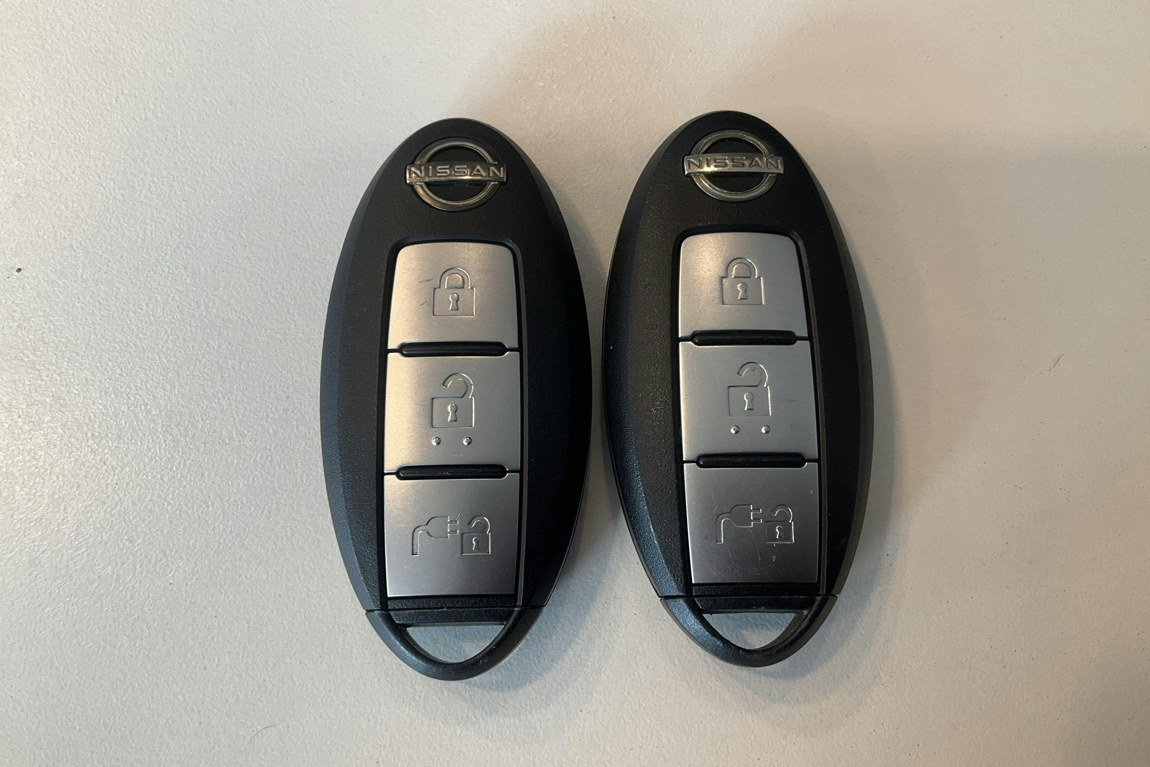 Nissan LEAF 5dr 39 kWh (150hk) - 4 805 mil - Automat - grå - 2022