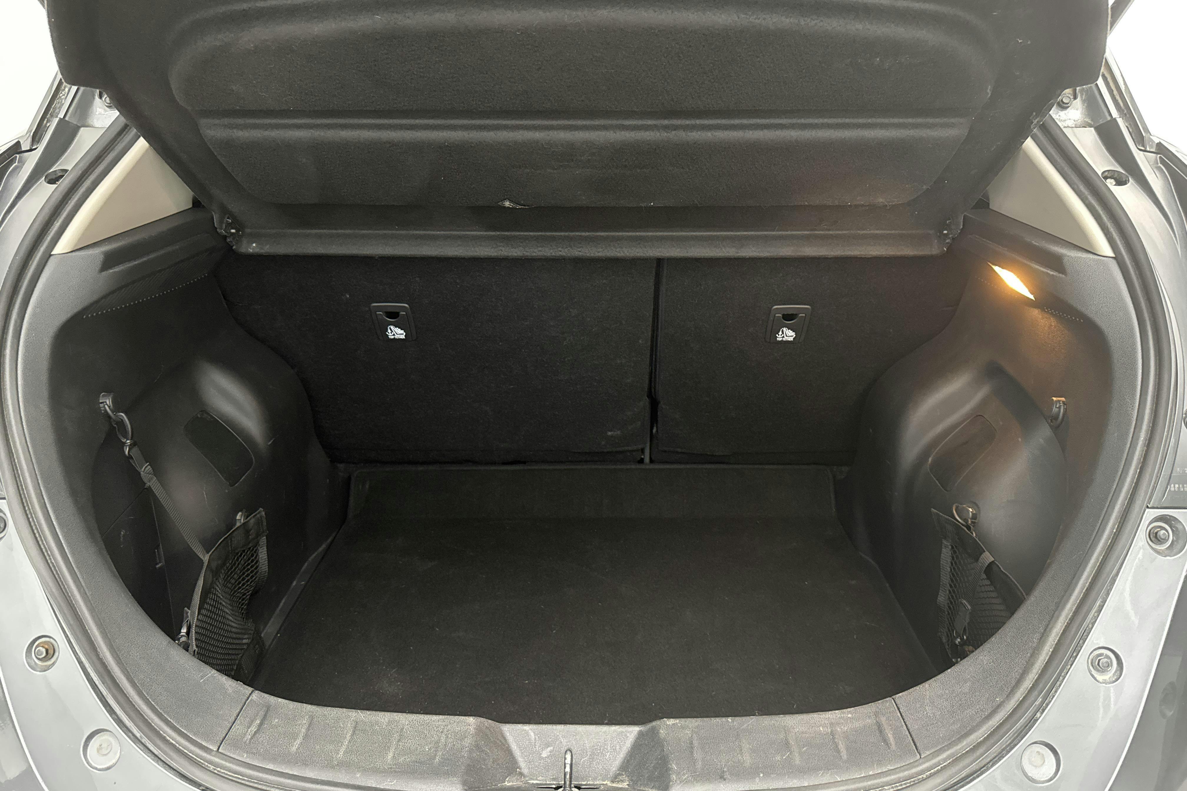 Nissan LEAF 5dr 39 kWh (150hk) - 4 805 mil - Automat - grå - 2022