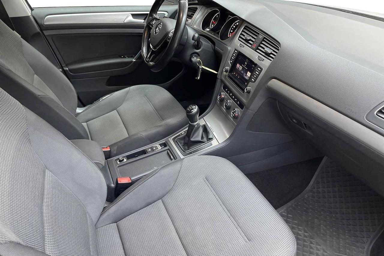 VW Golf VII 1.6 TDI BlueMotion Technology Sportscombi 4Motion (105hk) - 146 910 km - Manualna - biały - 2014