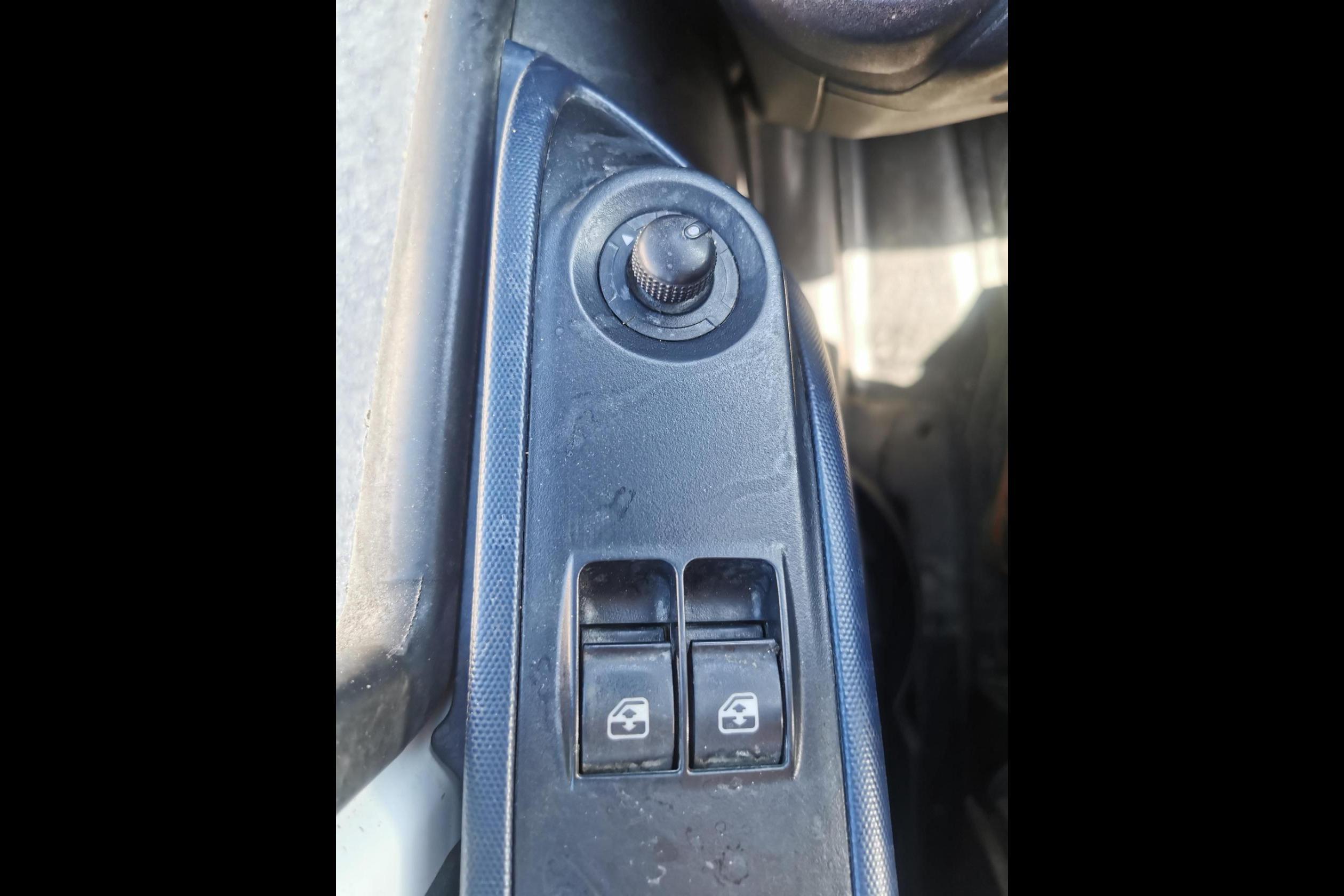 IVECO DAILY 50C18H - 68 621 km - Automat - vit - 2021