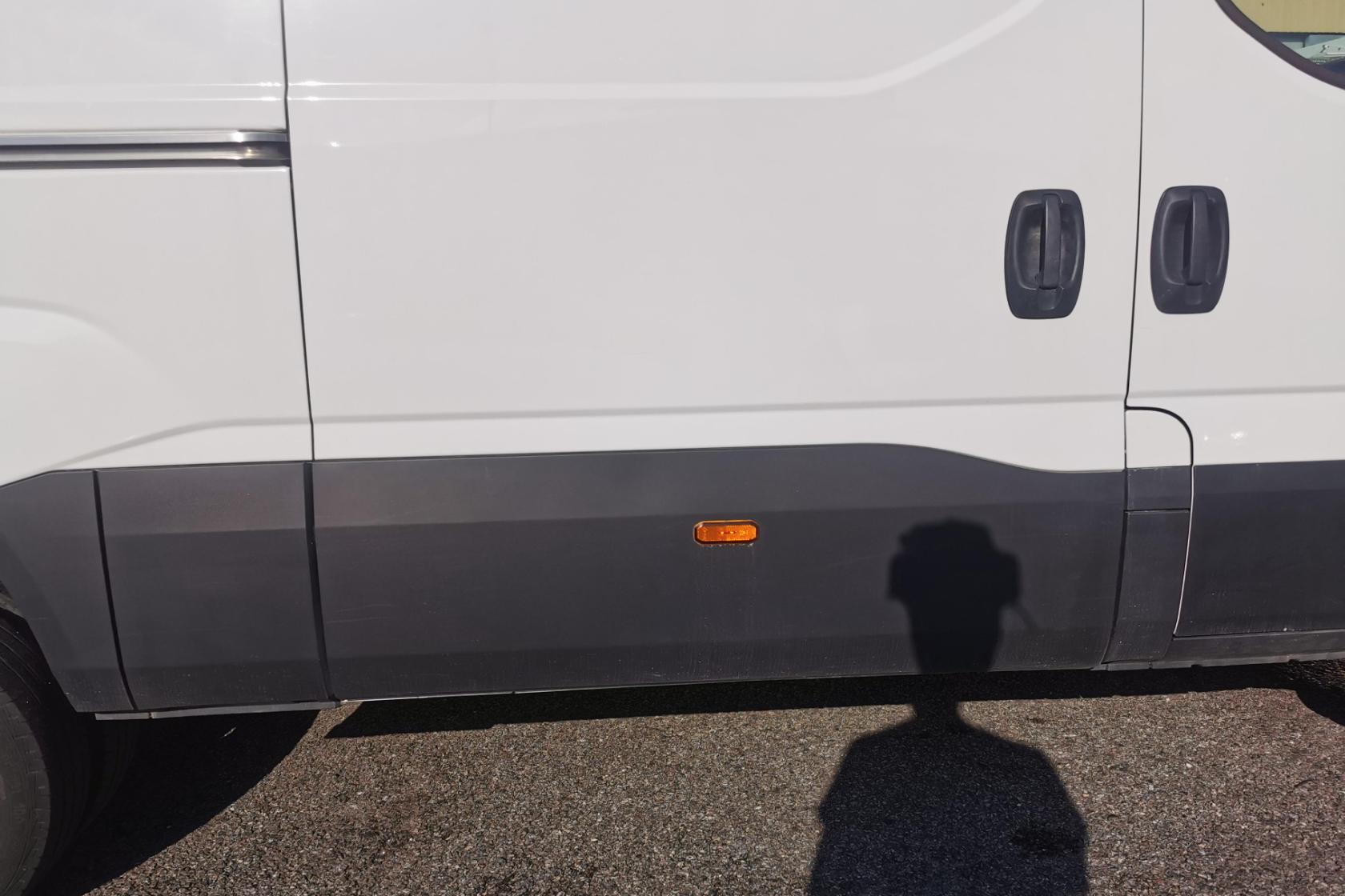 IVECO DAILY 50C18H - 68 621 km - Automat - vit - 2021