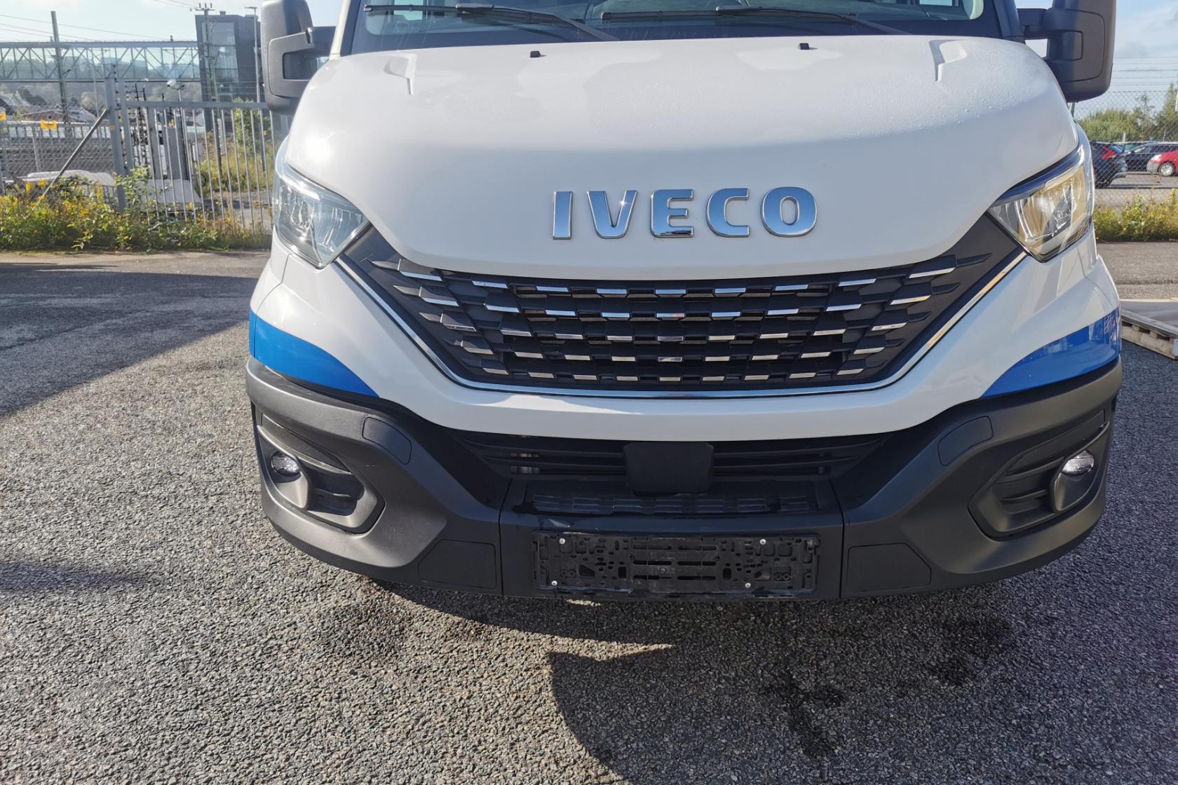 IVECO DAILY 50C18H - 68 621 km - Automatyczna - biały - 2021