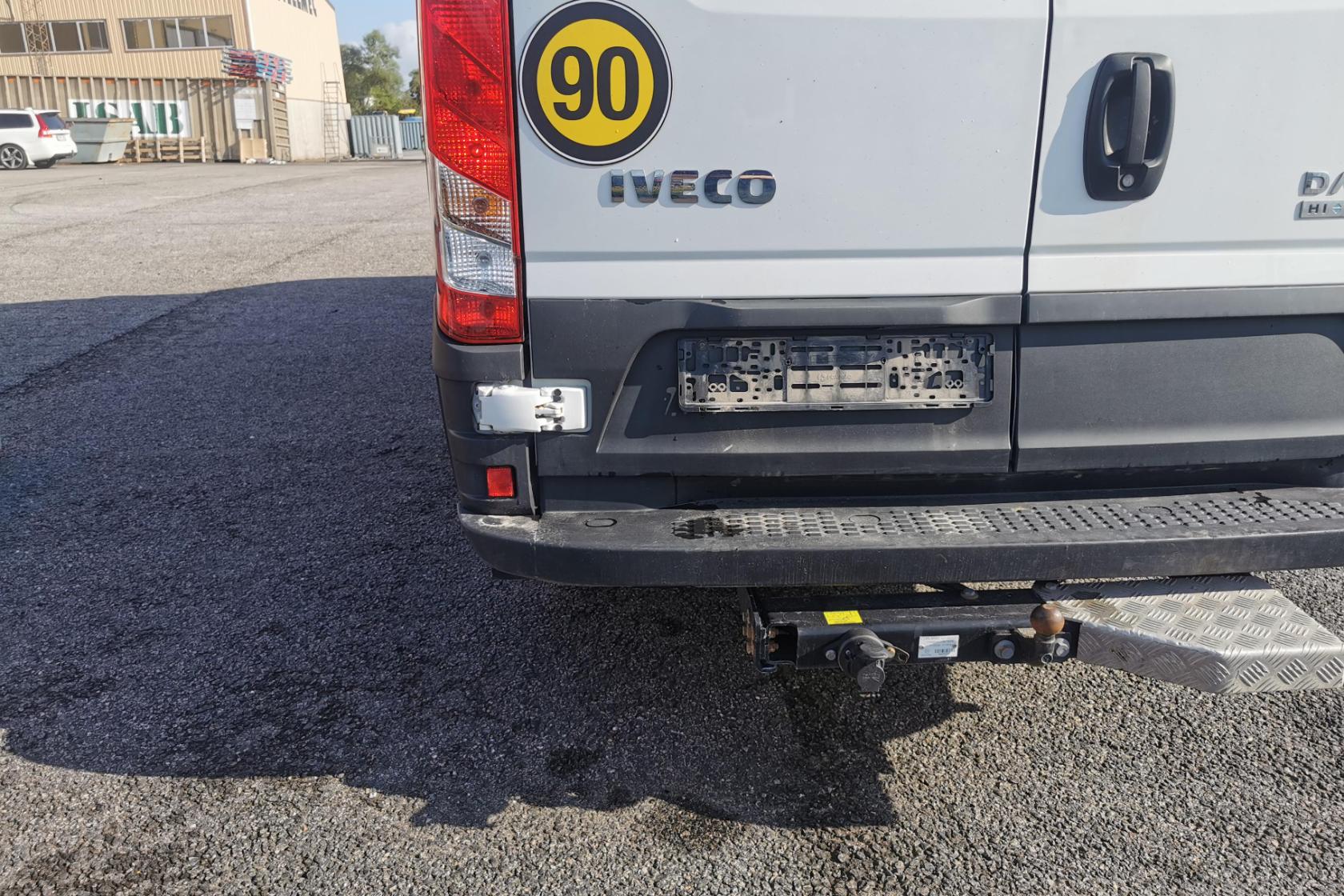 IVECO DAILY 50C18H - 68 621 km - Automaatne - valge - 2021