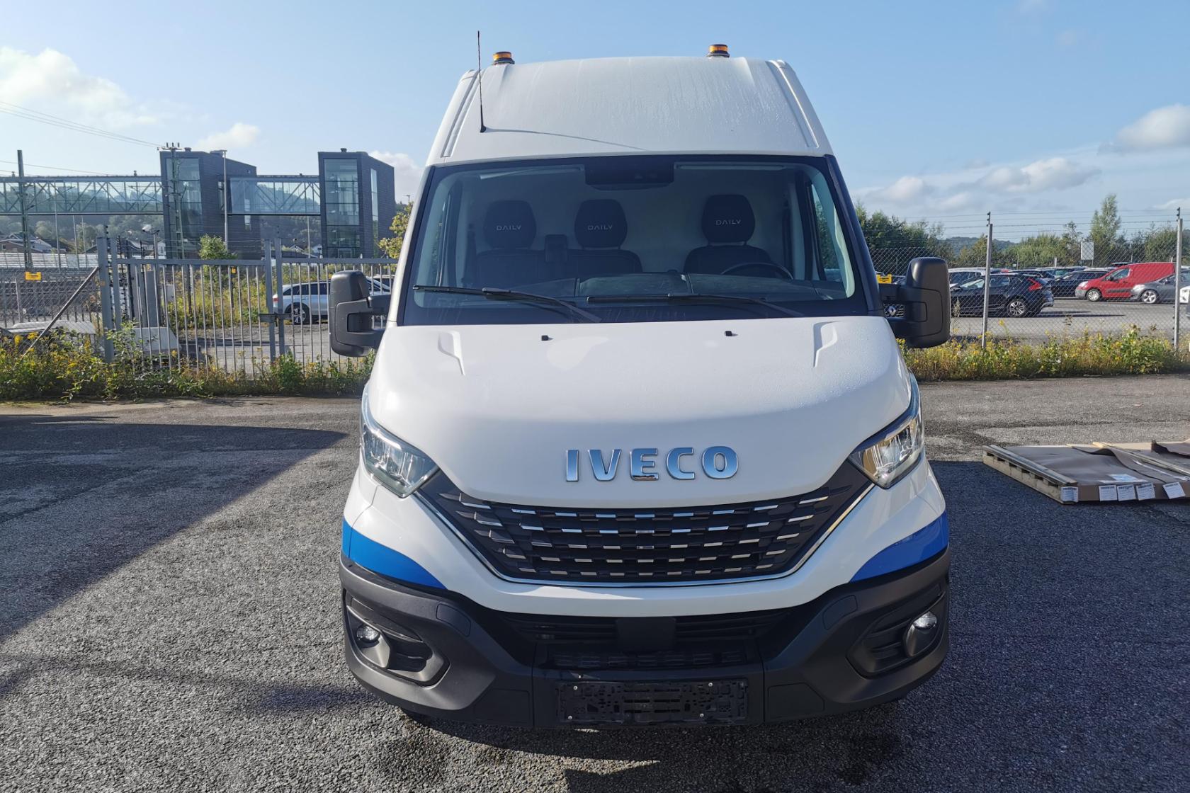 IVECO DAILY 50C18H - 68 621 km - Automaattinen - valkoinen - 2021