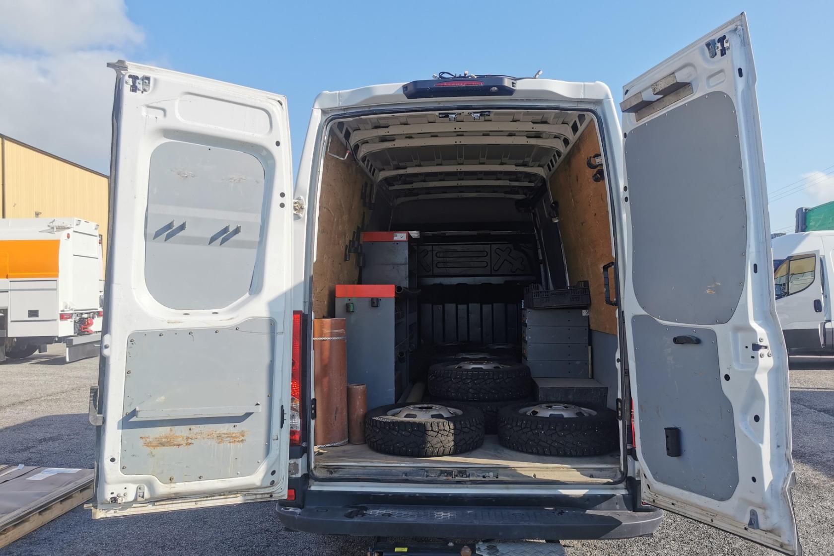 IVECO DAILY 50C18H - 68 621 km - Automat - vit - 2021