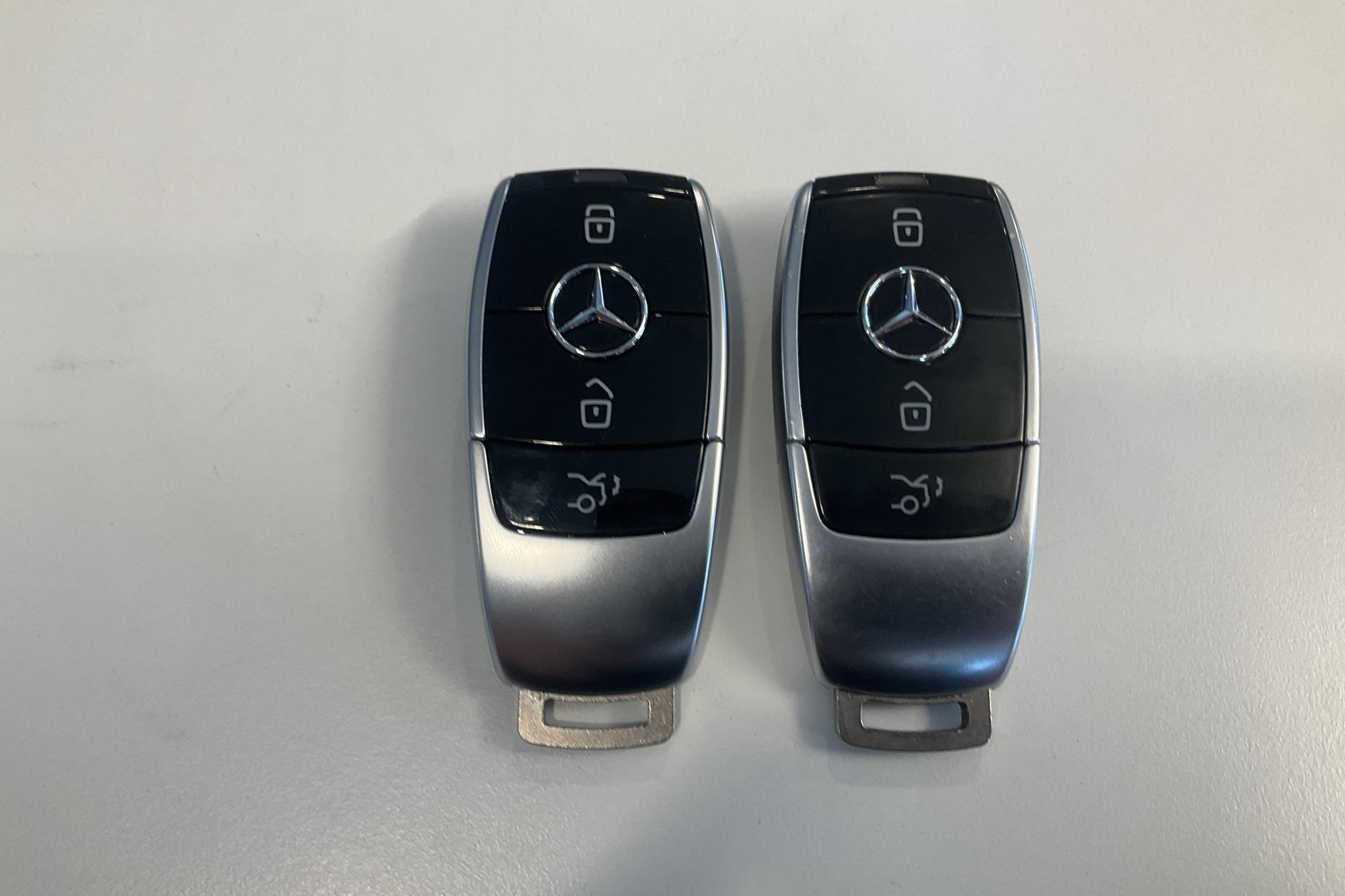 Mercedes E 300 de Kombi 4MATIC S213 (306hk) - 171 270 km - Automaatne - hõbe - 2022