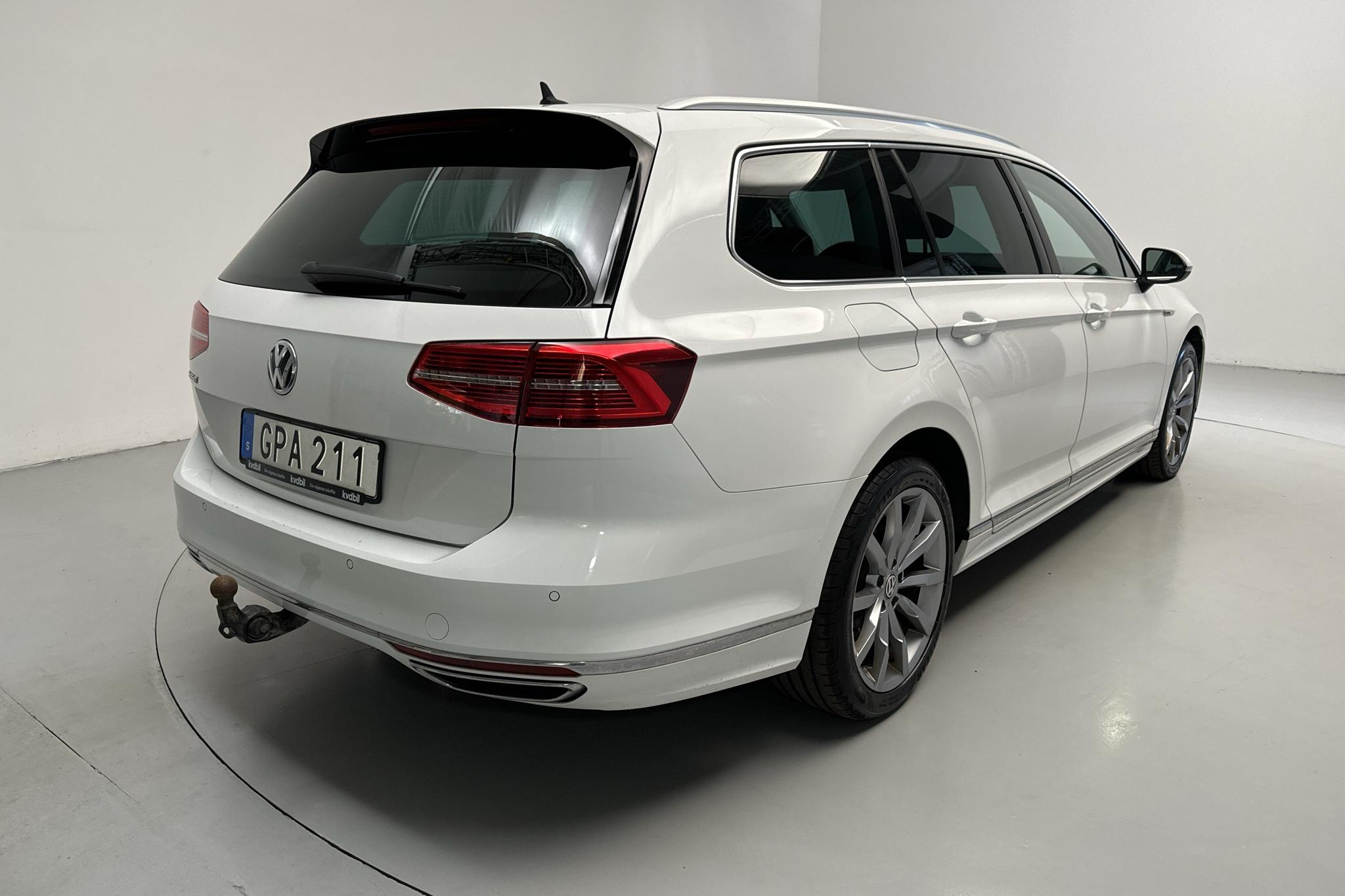 VW Passat 2.0 TDI Sportscombi 4MOTION (190hk) - 151 290 km - Automaatne - valge - 2018