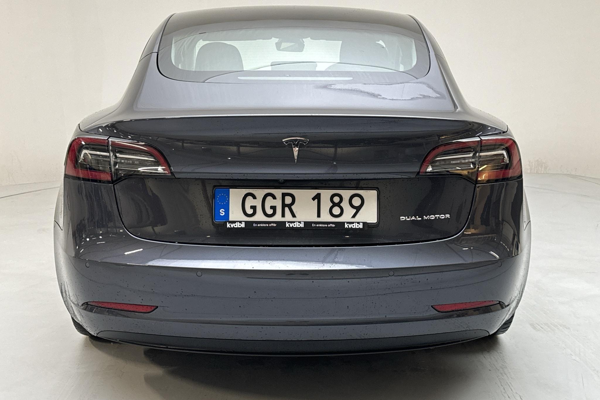 Tesla Model 3 Long Range Dual Motor AWD - 161 240 km - Automaattinen - harmaa - 2021