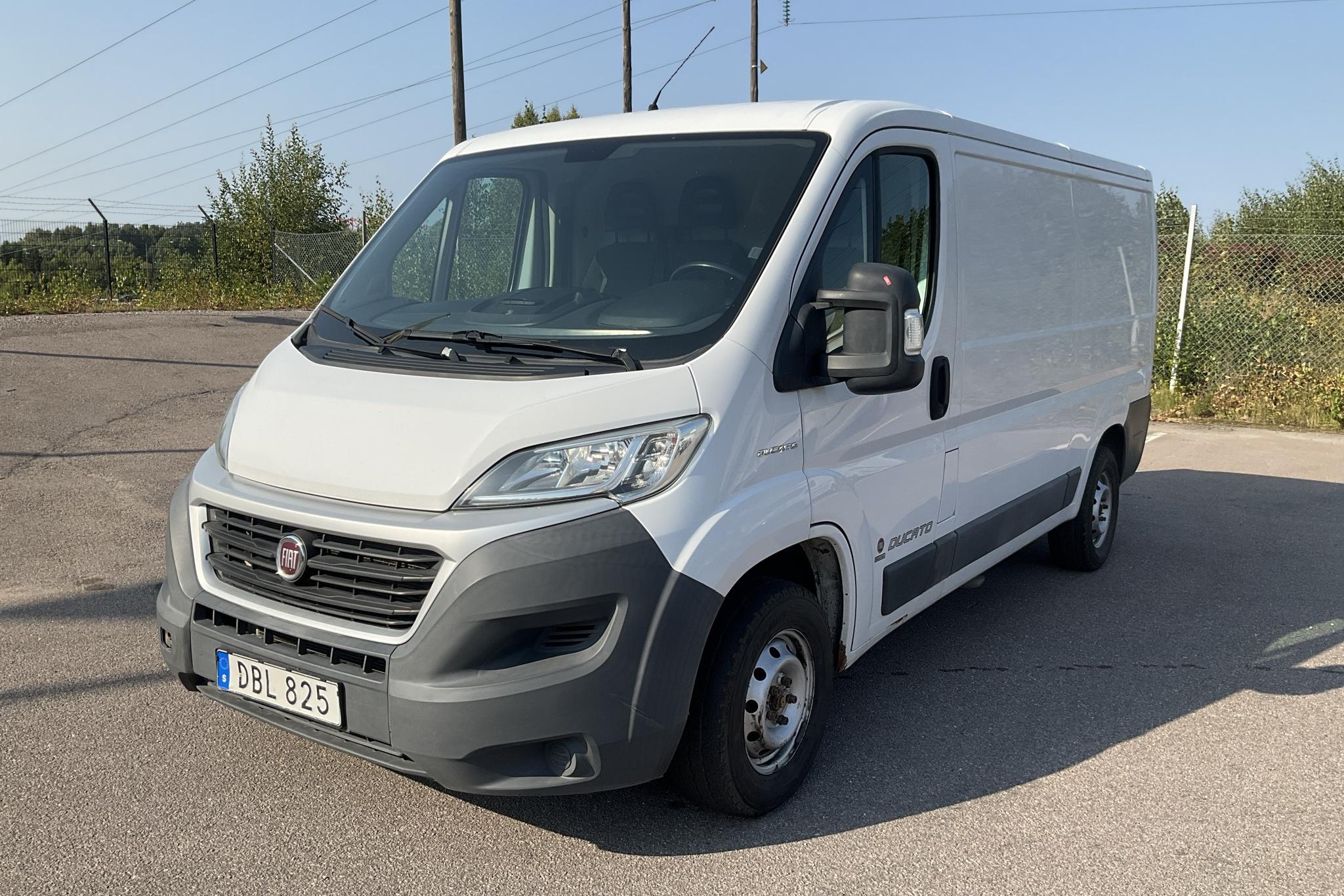 Fiat Ducato 35 2.3 Multijet Skåp (130hk) - 195 650 km - Manual - white - 2018