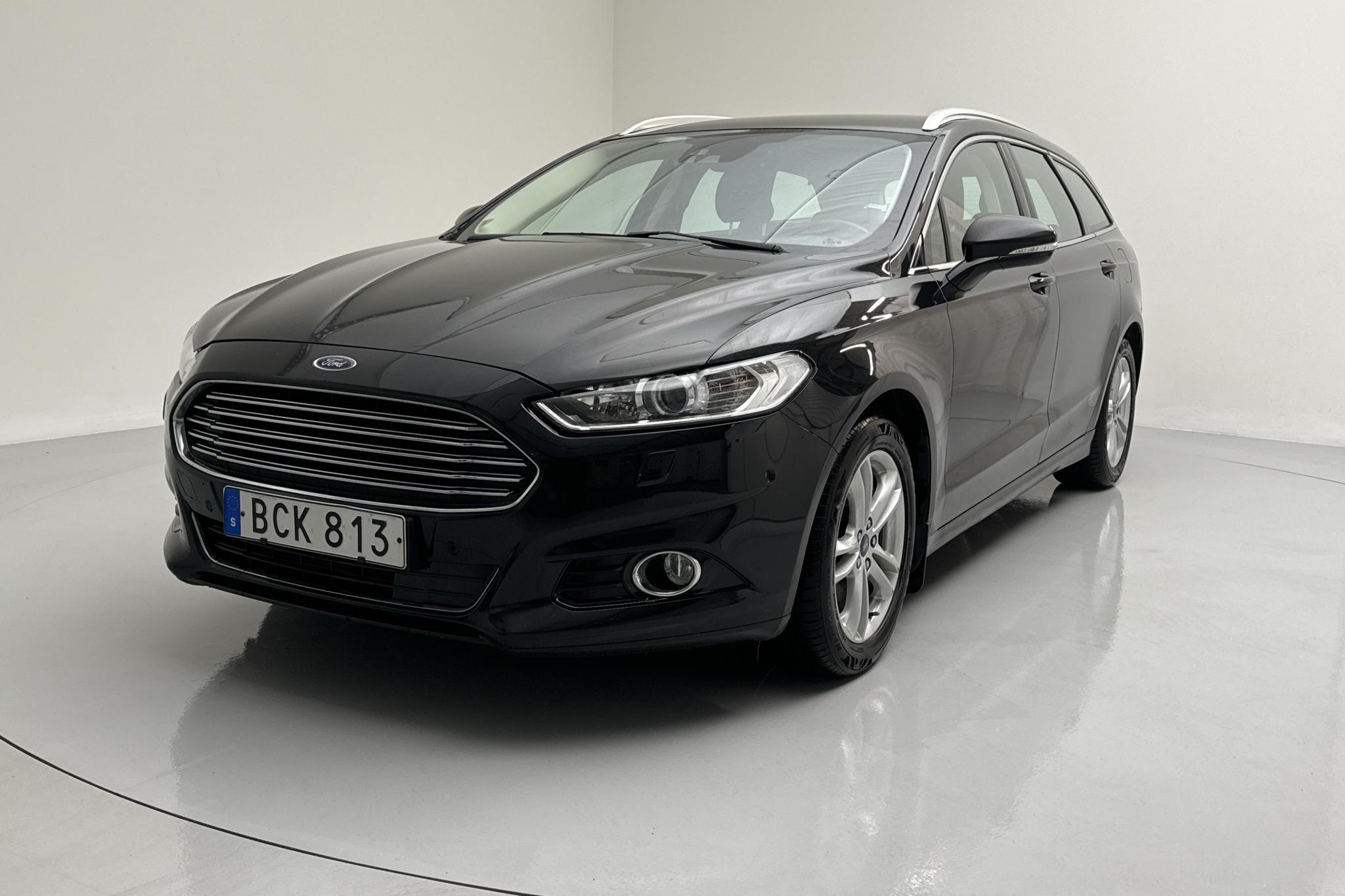 Ford Mondeo 2.0 TDCi AWD Kombi (180hk) - 12 076 mil - Automat - svart - 2016