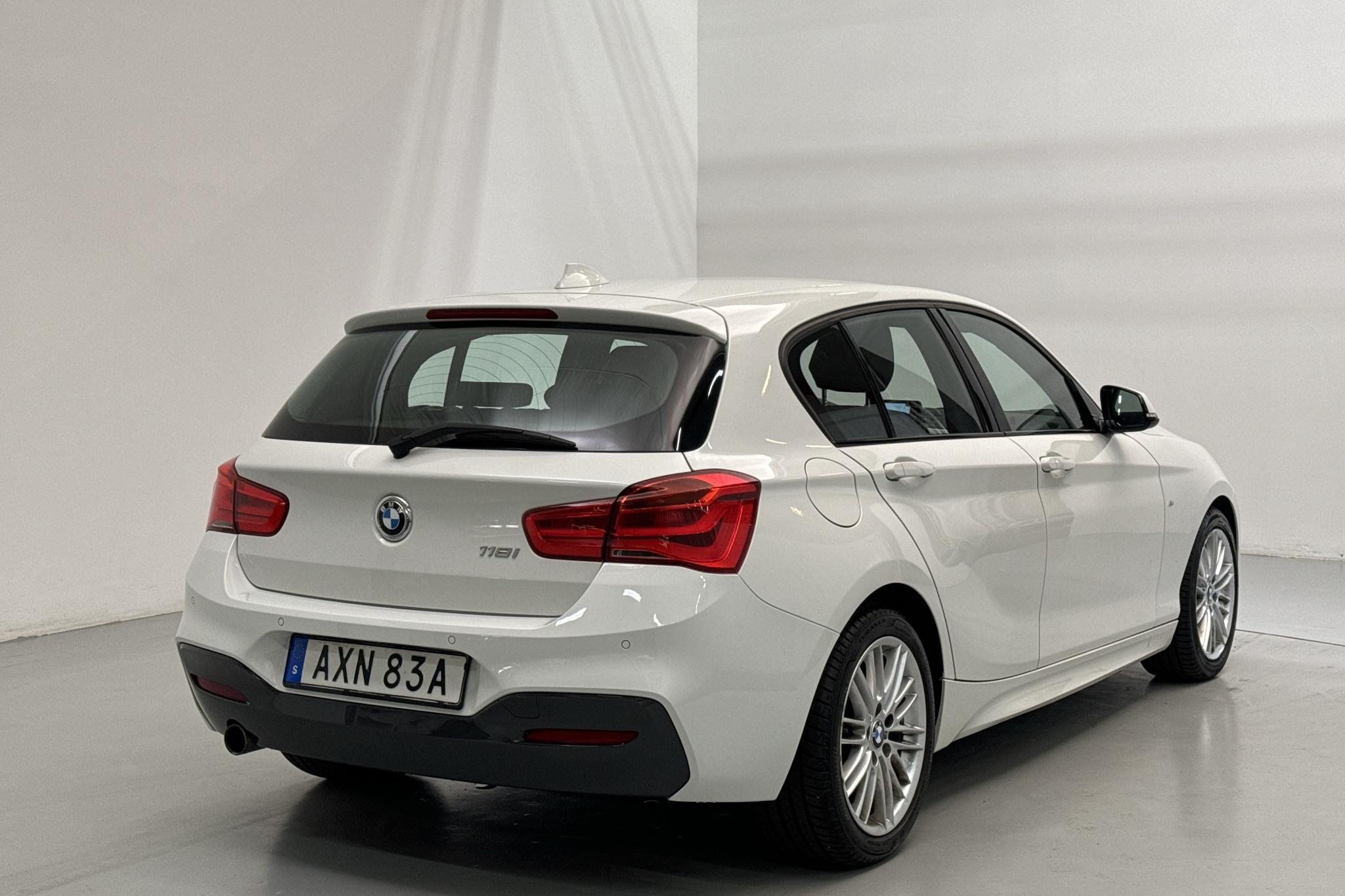 BMW 118i 5dr, F20 (136hk) - 106 580 km - Automatyczna - biały - 2019