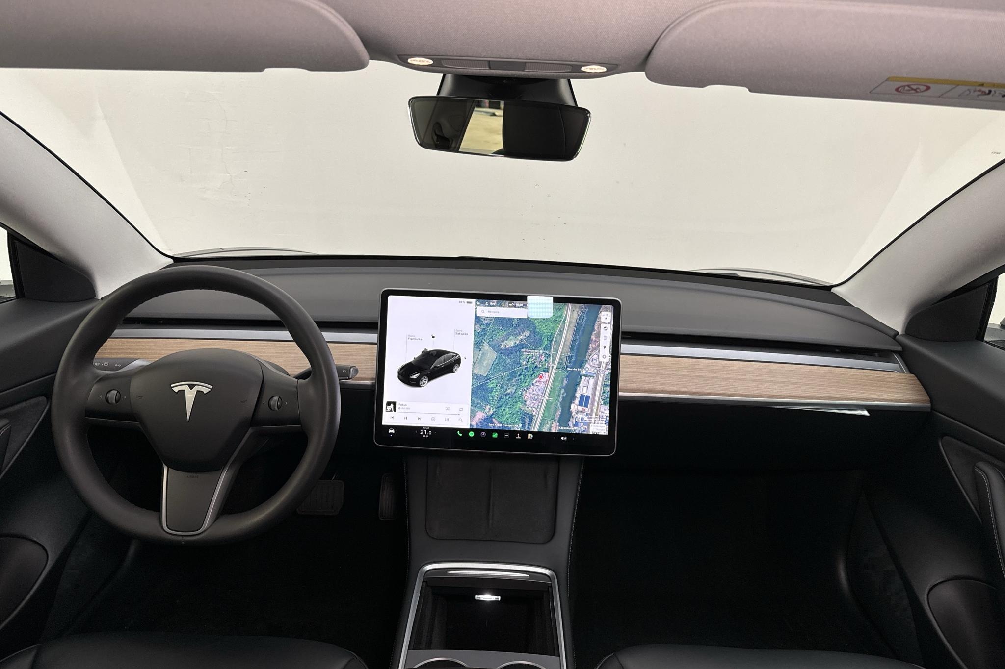 Tesla Model 3 Standard Range RWD - 102 590 km - Automatic - black - 2021