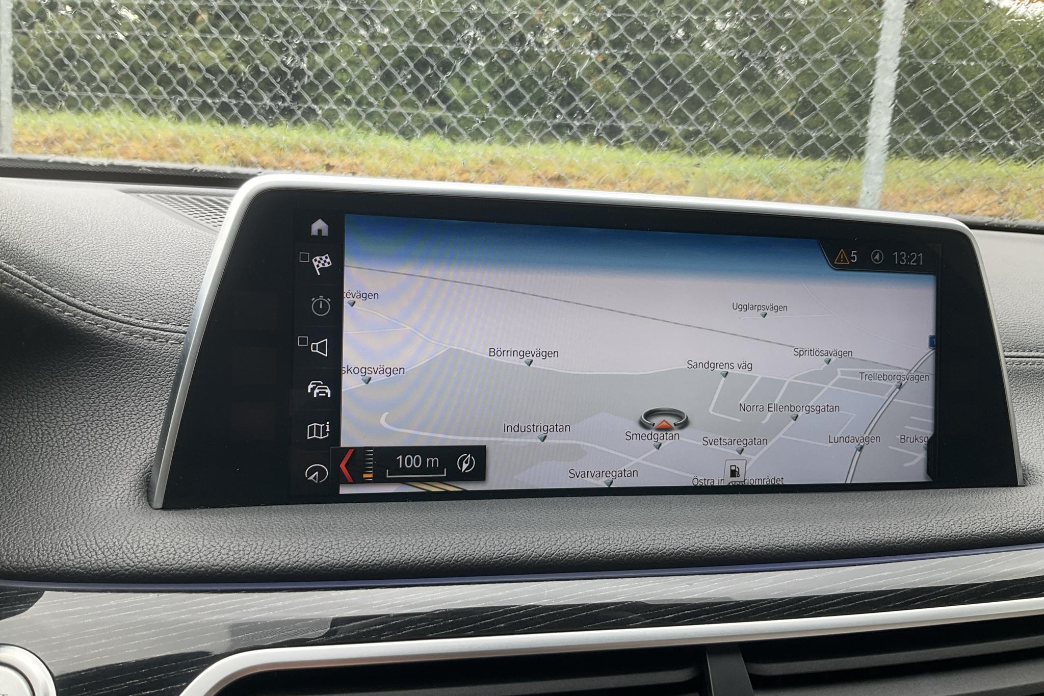 BMW 750d xDrive Sedan, G11 (400hk) - 123 960 km - Automatyczna - czarny - 2018