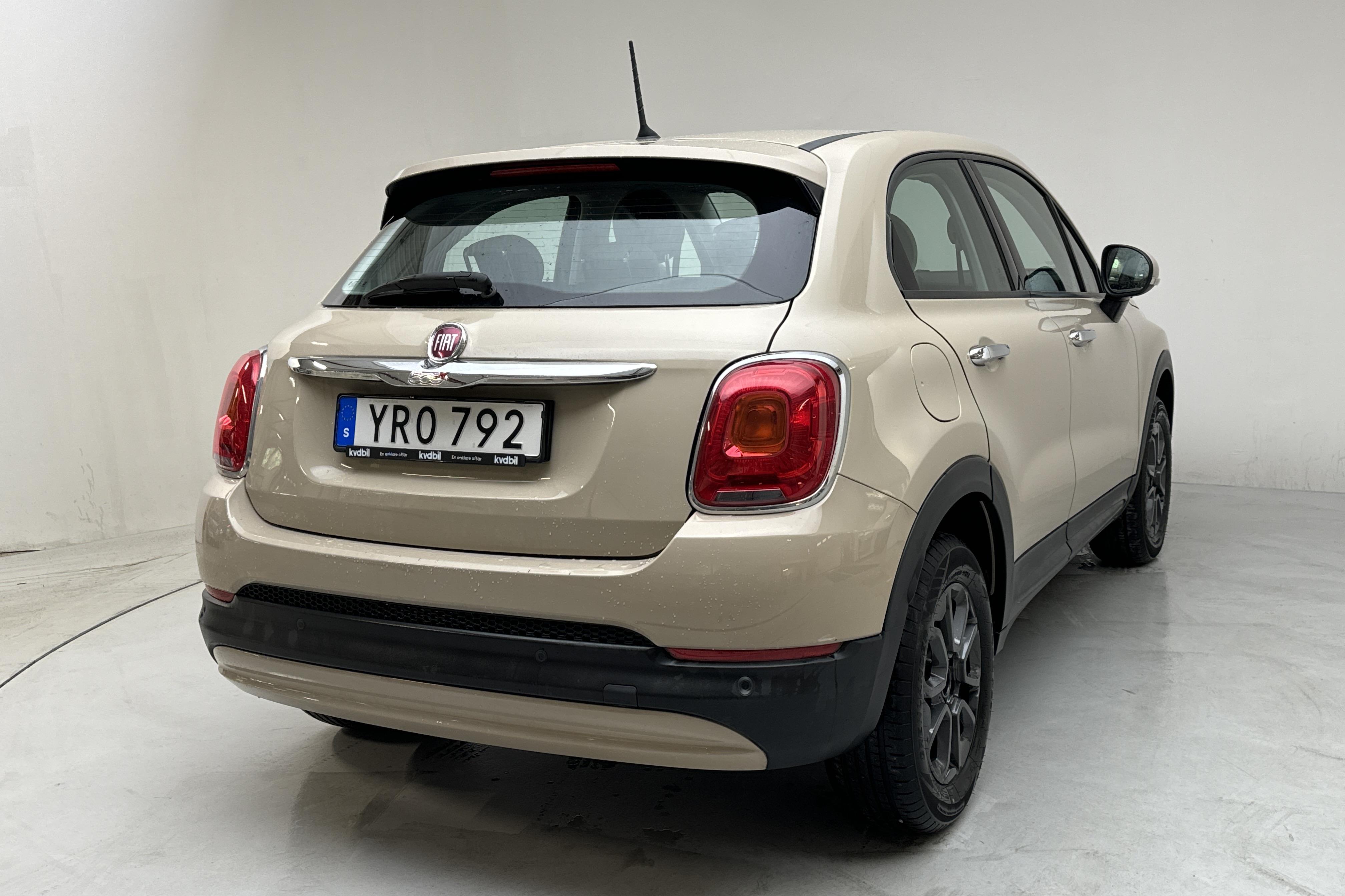 Fiat 500X 1.6 E-torq (110hk) - 85 690 km - Manualna - brązowy - 2018