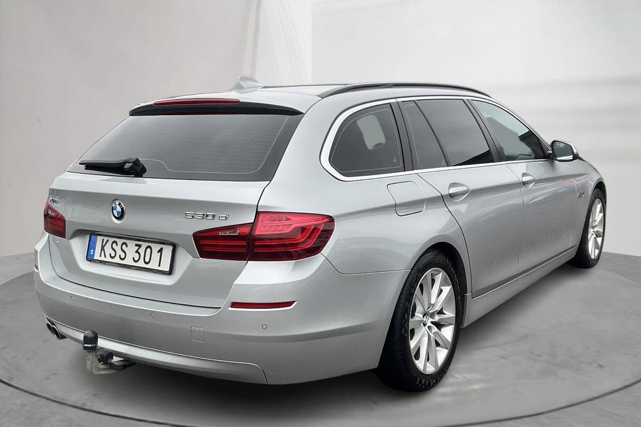 BMW 530d xDrive Touring, F11 (258hk) - 15 522 mil - Automat - silver - 2015