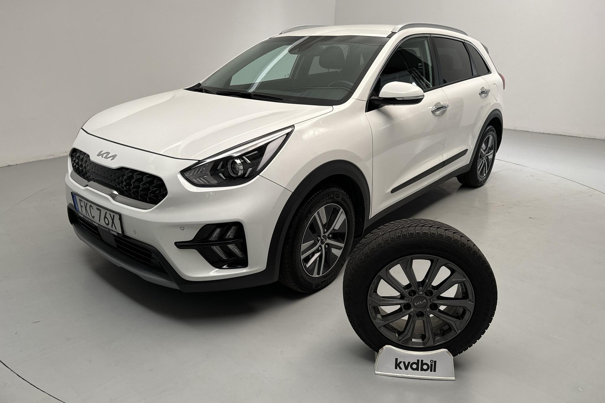 KIA Niro Hybrid 1.6 (141hk) - 59 500 km - Automatyczna - biały - 2022