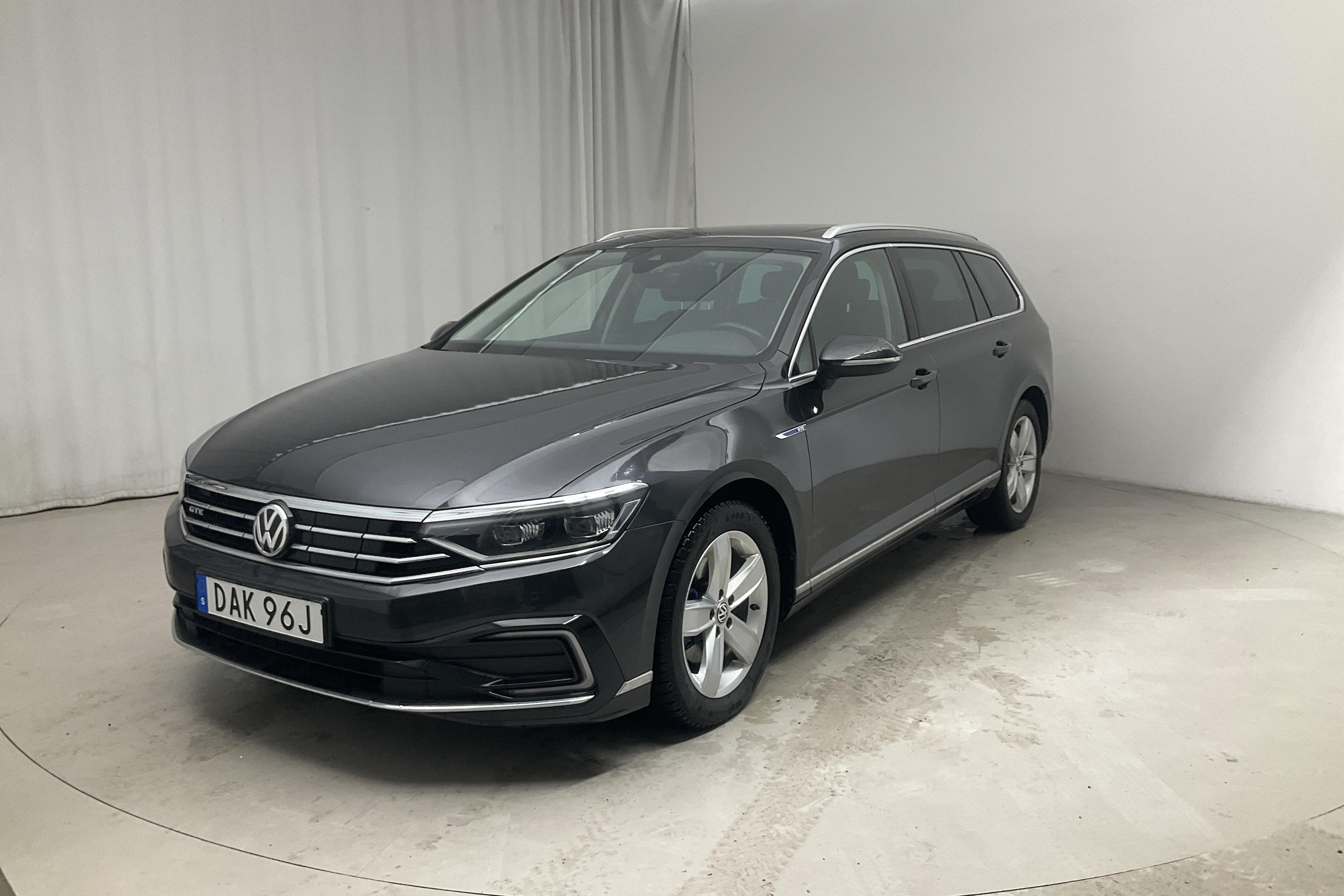 VW Passat 1.4 GTE Sportscombi (218hk) - 77 360 km - Automatic - Dark Grey - 2020