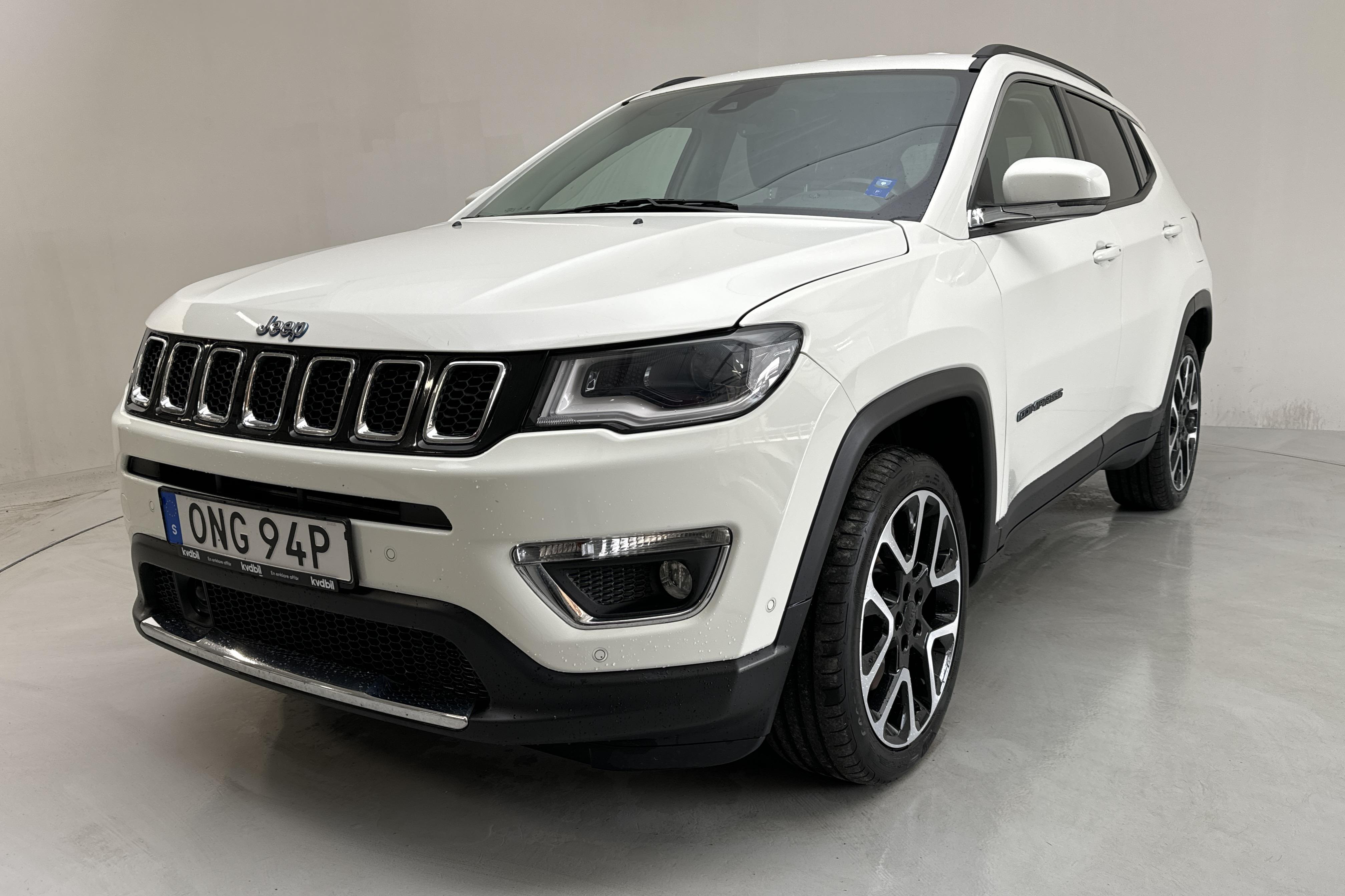 Jeep Compass 1.3 PHEV 4WD (190hk) - 7 280 mil - Automat - vit - 2020