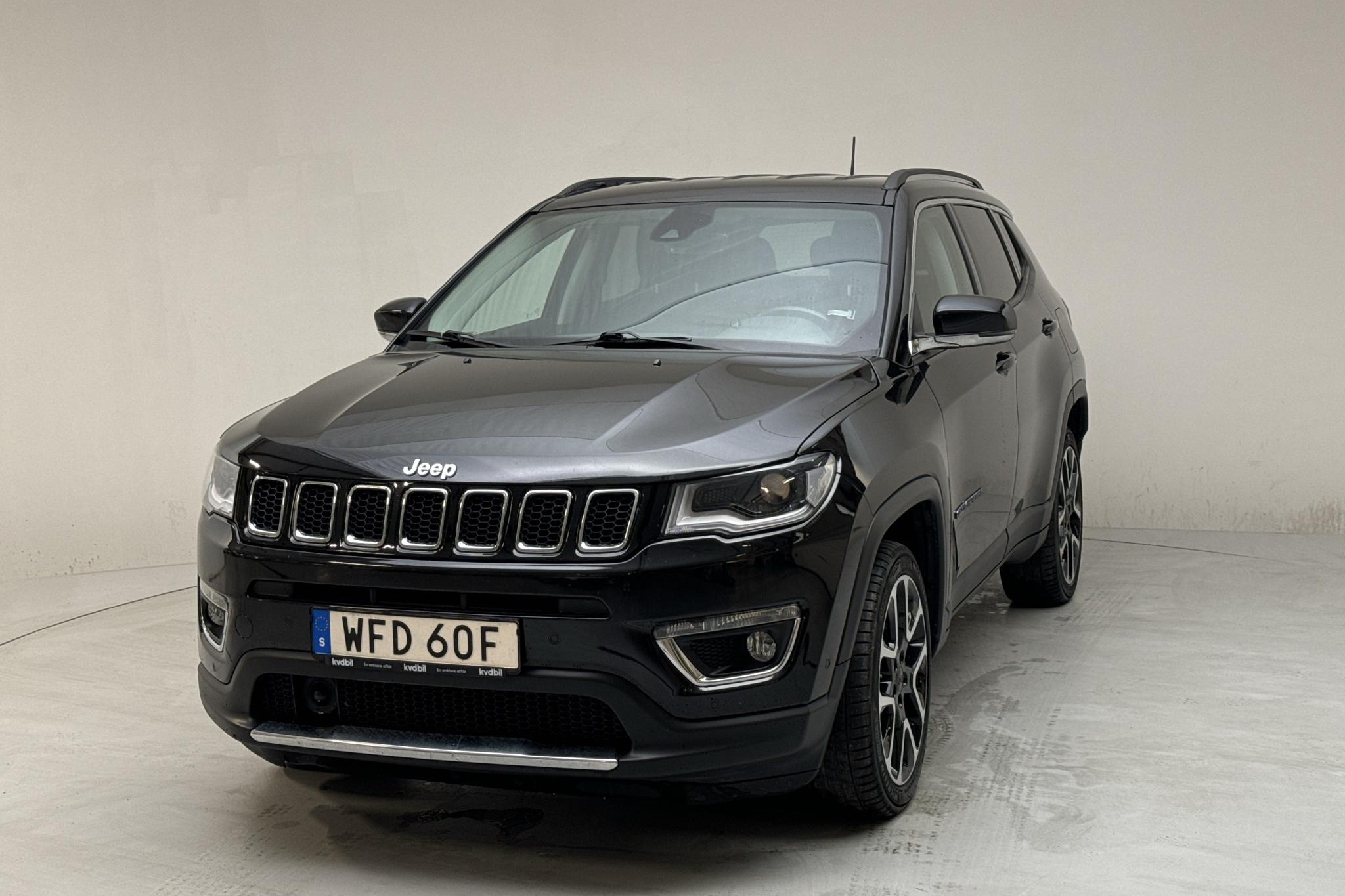 Jeep Compass 1.3 PHEV 4WD (190hk) - 9 092 mil - Automat - svart - 2020