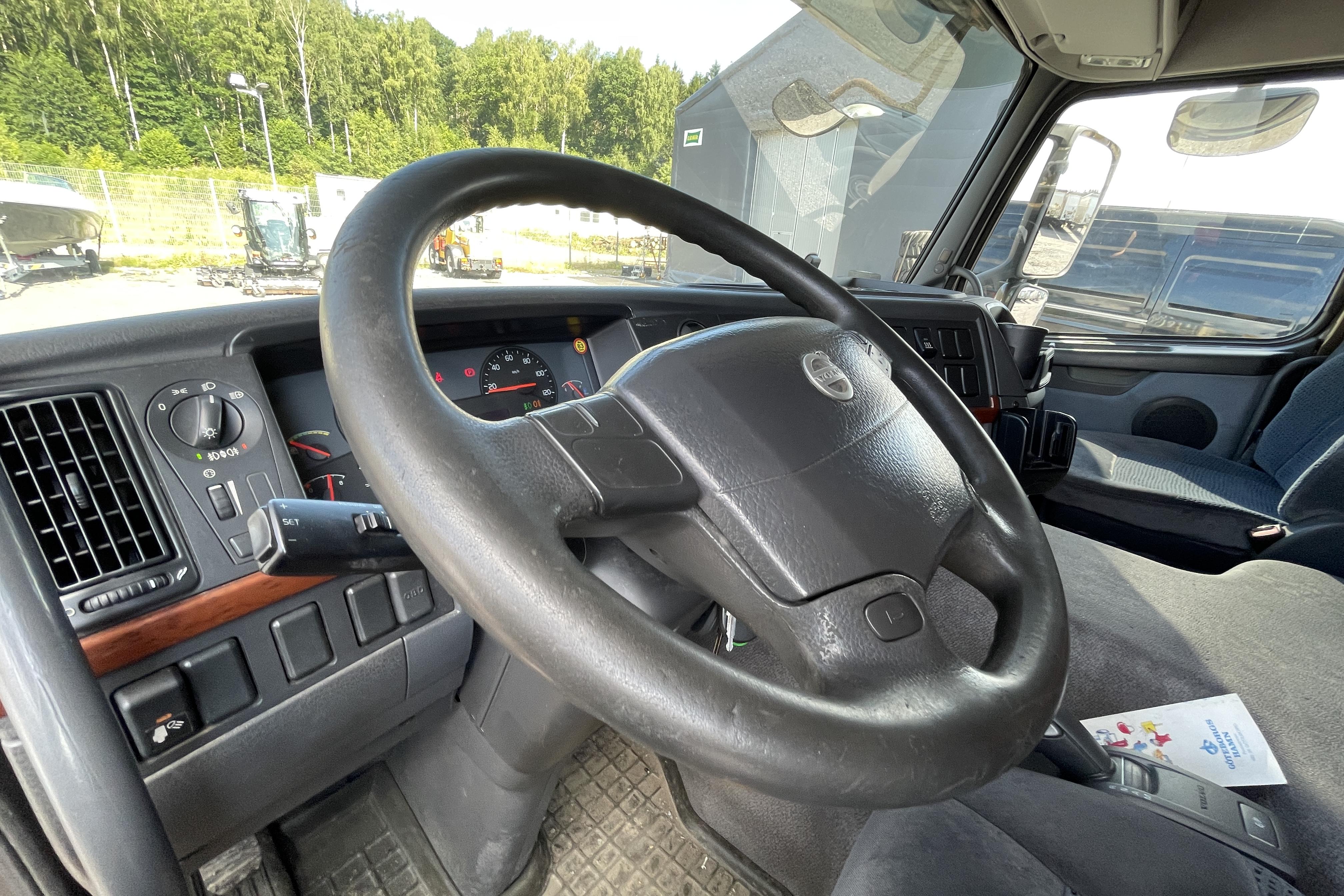 Volvo FM430 - 363 741 km - Automatyczna - brązowy - 2009