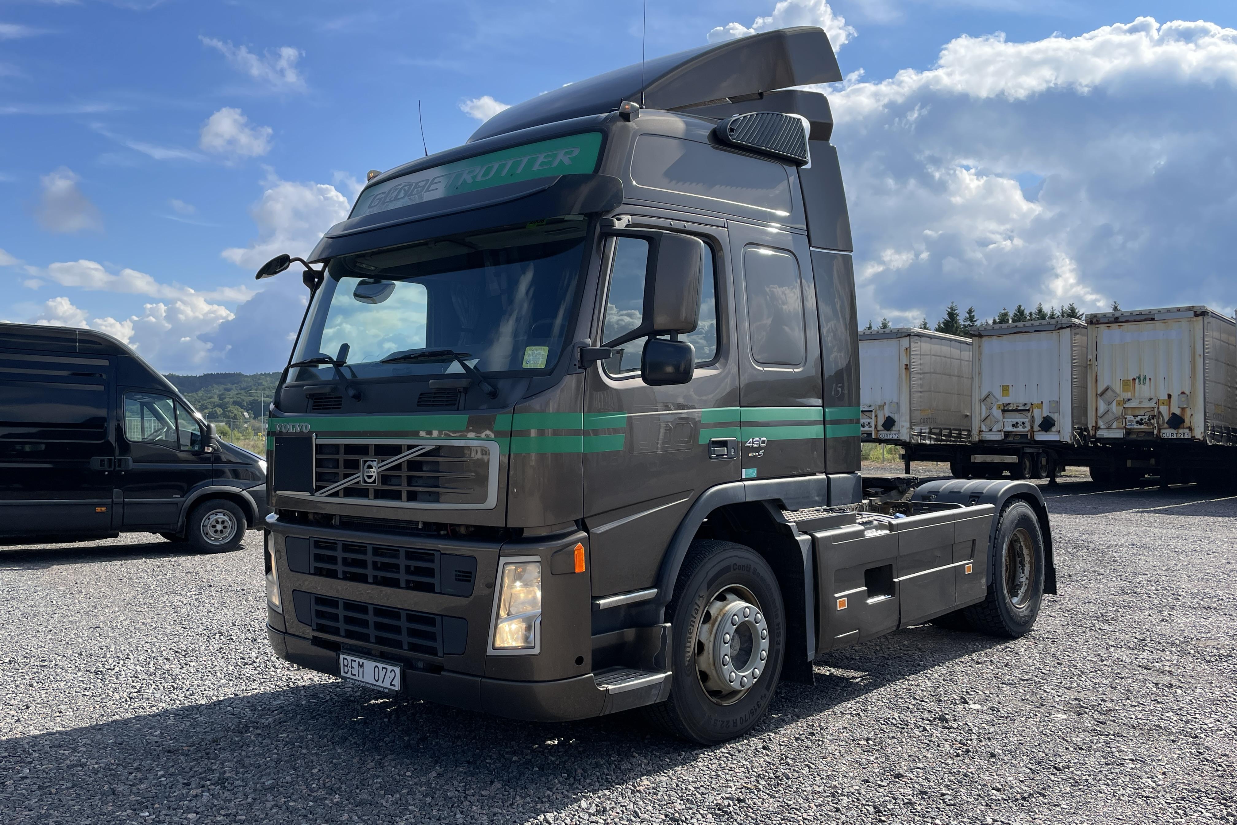 Volvo FM430 - 363 741 km - Automatyczna - brązowy - 2009