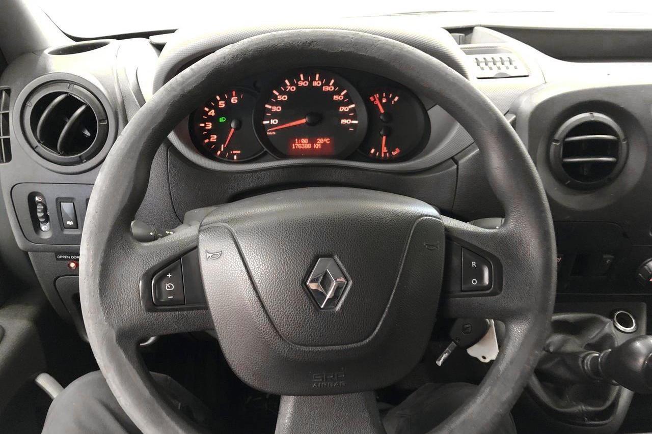 Renault Master 2.3 dCi Pickup/Chassi 2WD (125hk) - 176 390 km - Manualna - biały - 2016