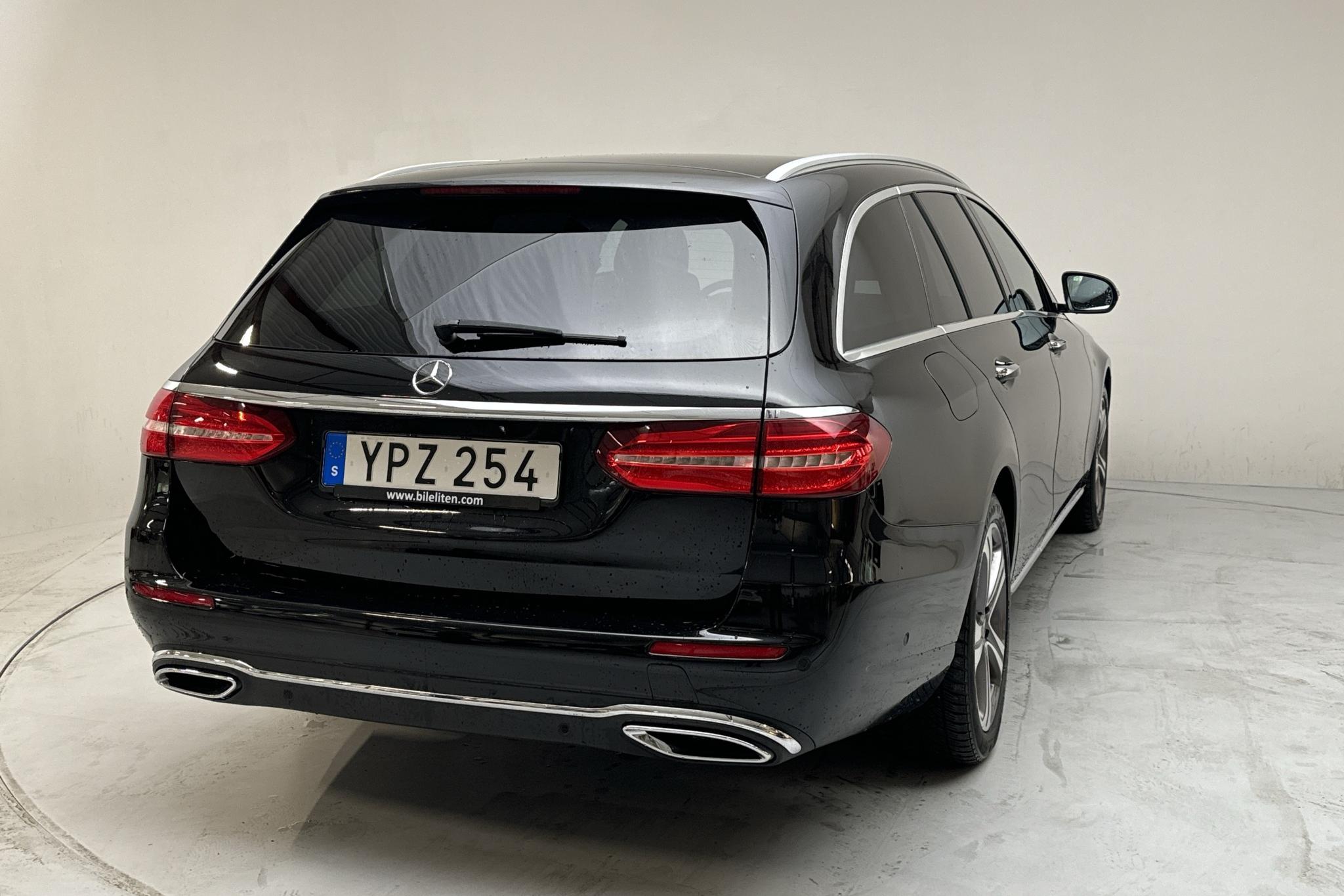 Mercedes E 220 d Kombi S213 (194hk) - 84 980 km - Automatyczna - czarny - 2018