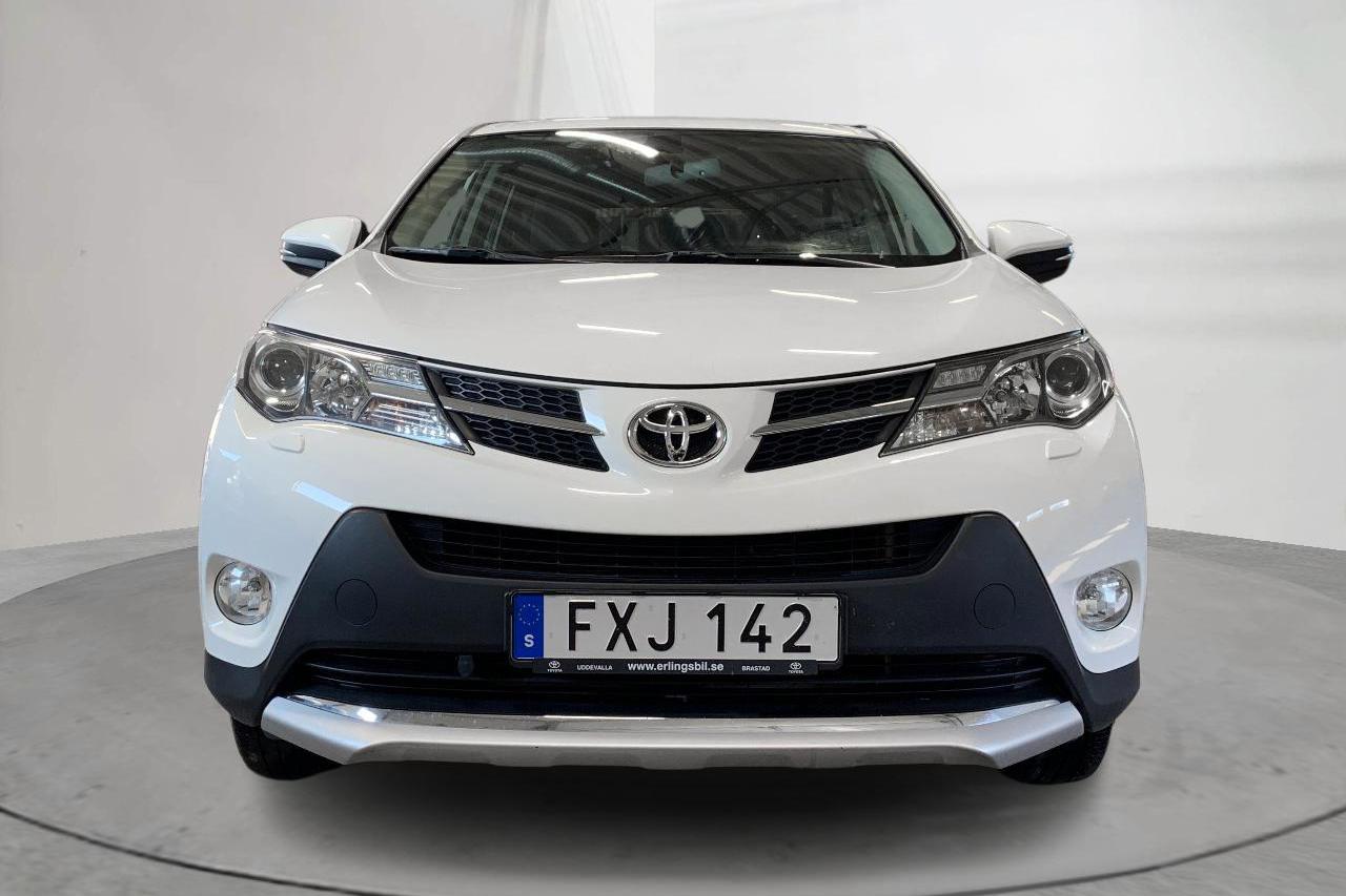 Toyota RAV4 2.0 VVT-i (151hk) - 12 746 mil - Automat - vit - 2015