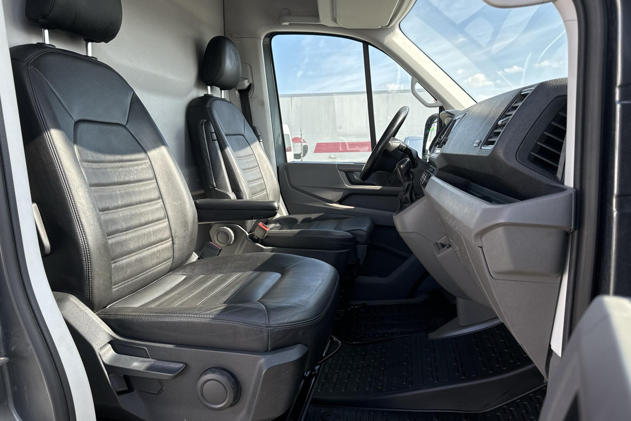 VW Crafter 35 2.0 TDI Skåp 4Motion (177hk) - 286 460 km - Automaatne - hall - 2019