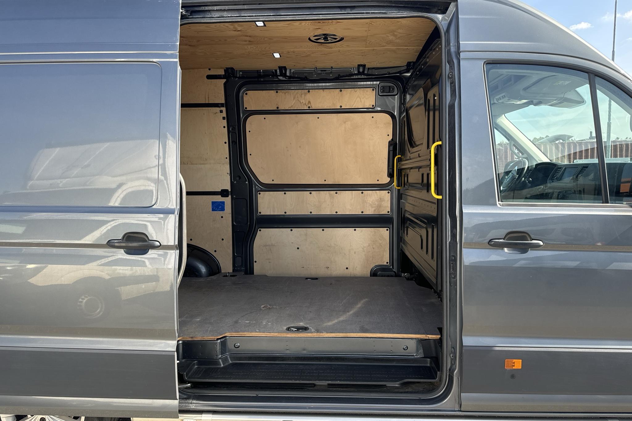 VW Crafter 35 2.0 TDI Skåp 4Motion (177hk) - 286 460 km - Automaatne - hall - 2019