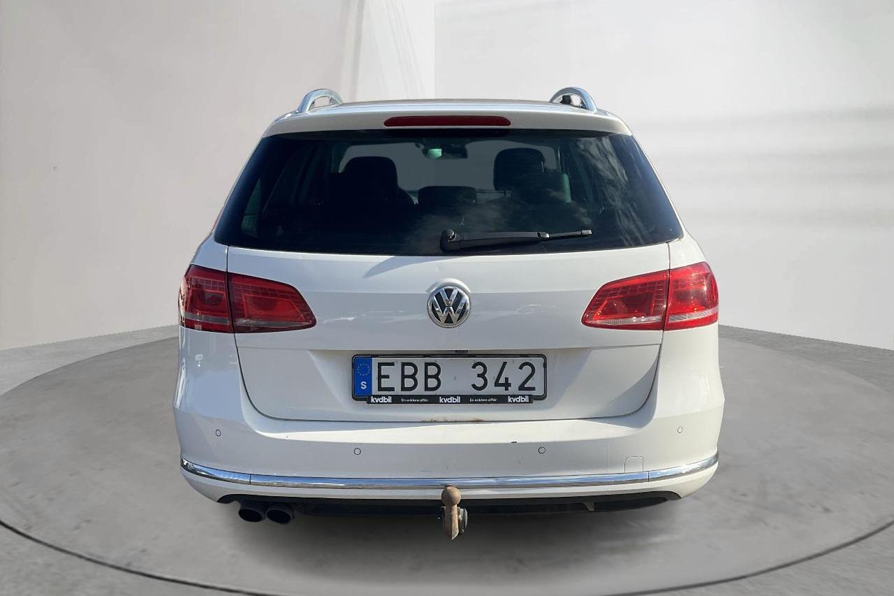 VW Passat 2.0 TDI BlueMotion Technology Variant (170hk) - 281 520 km - Automatyczna - biały - 2012