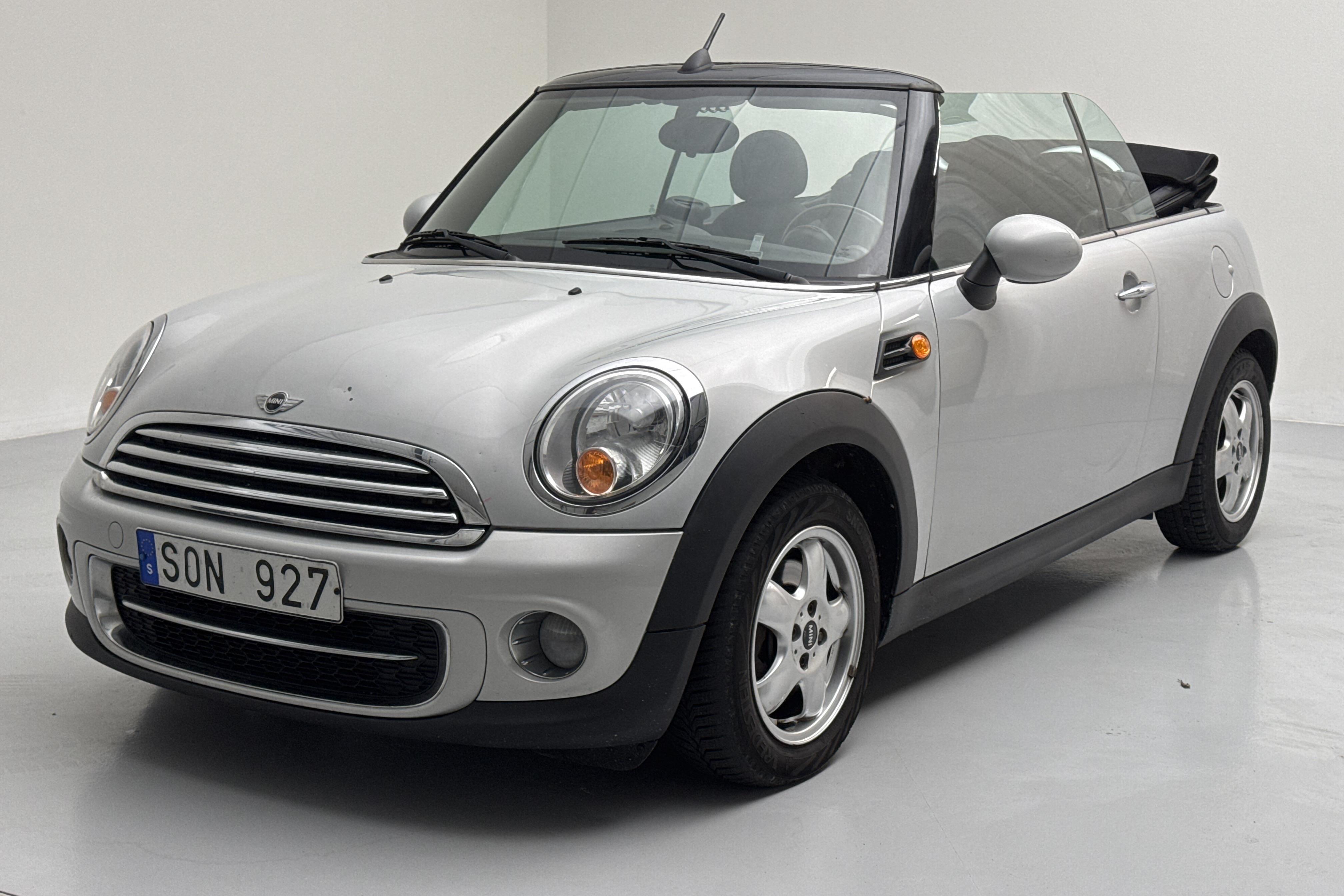 MINI Cooper Cabriolet D 1.6 (112hk) - 181 200 km - Manual - silver - 2012