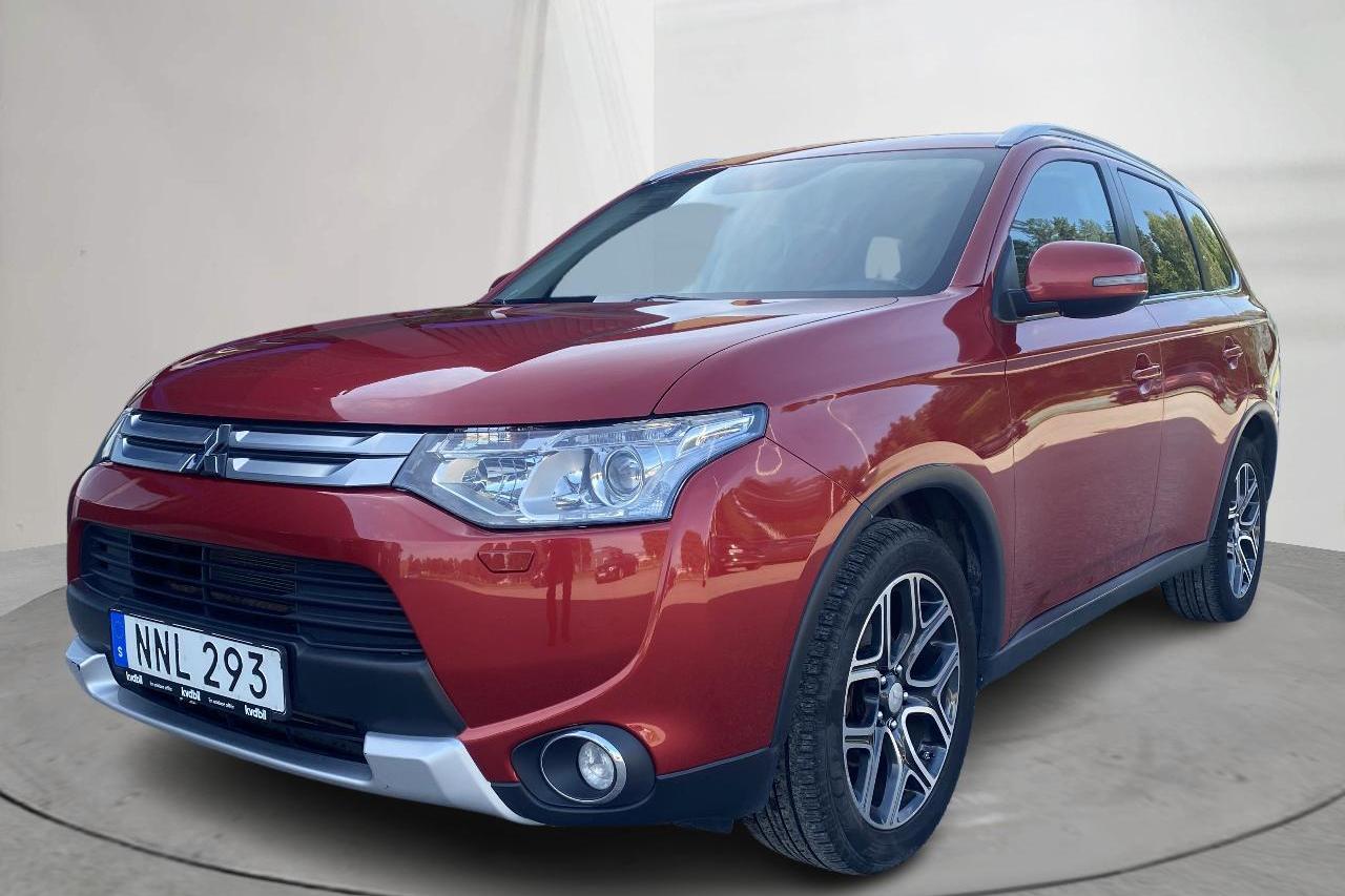 Mitsubishi Outlander 2.2 Di-D 4WD (150hk) - 125 100 km - Automaatne - Dark Red - 2014