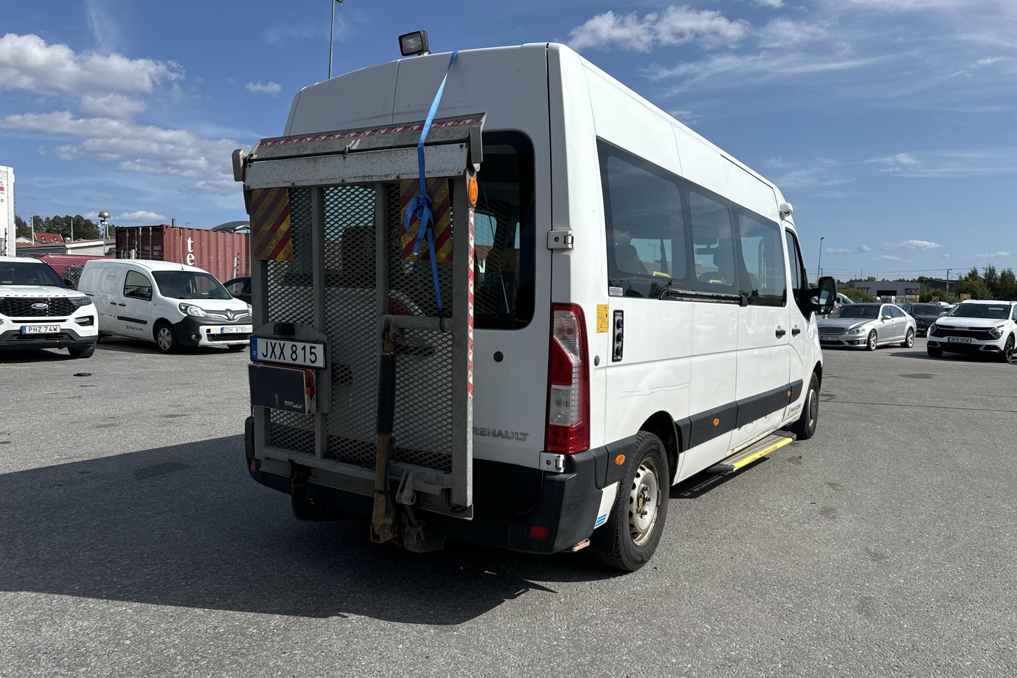 Renault Master Kombi 2.3 dCi FAP 2WD (125hk) - 597 050 km - Automatyczna - biały - 2014