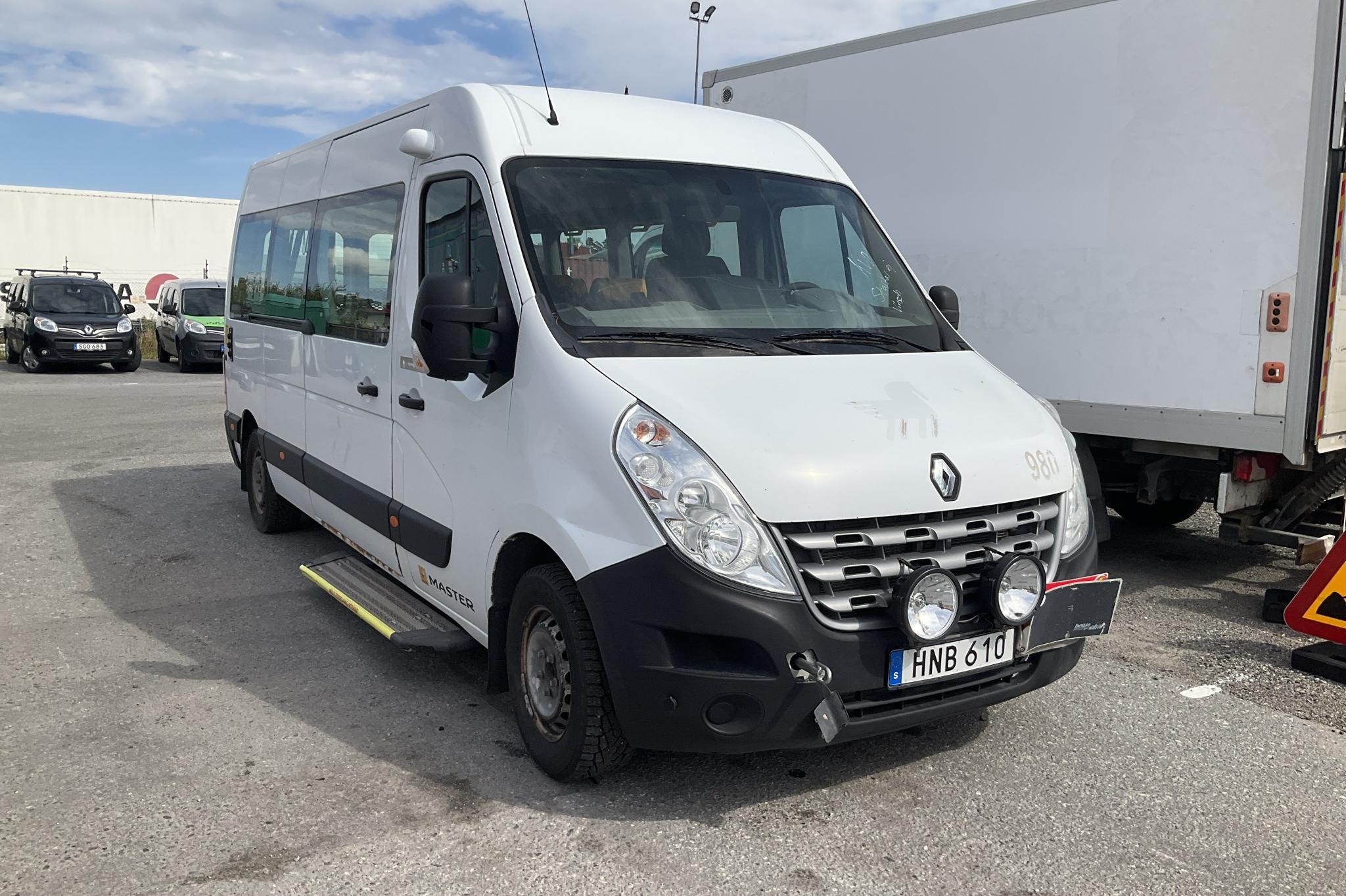 Renault Master Kombi 2.3 dCi (125hk) - 490 400 km - Automaattinen - valkoinen - 2014