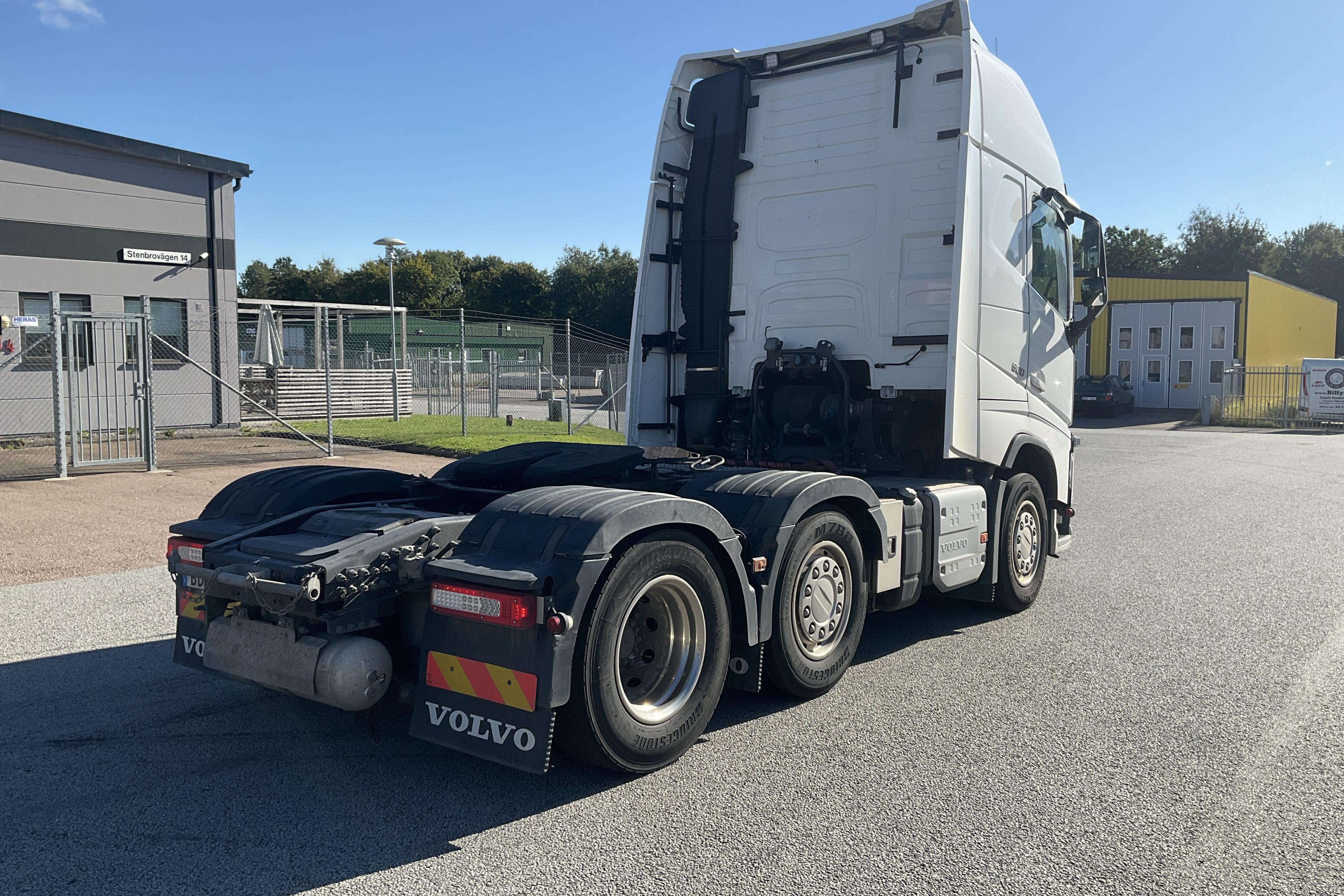 Volvo FH510 - 303 778 km - Automatyczna - biały - 2020