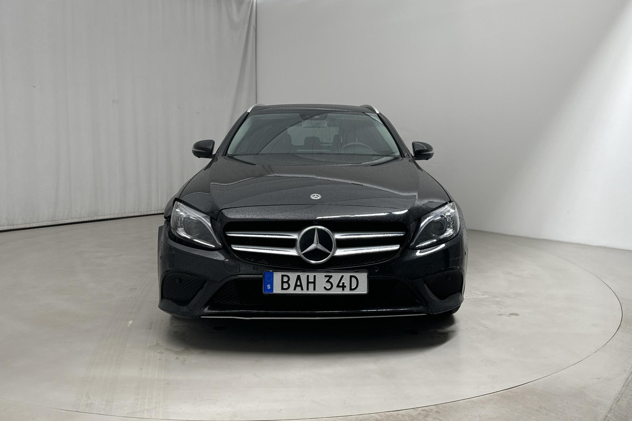 Mercedes C 300 e Kombi S205 (320hk) - 140 860 km - Automatic - black - 2020