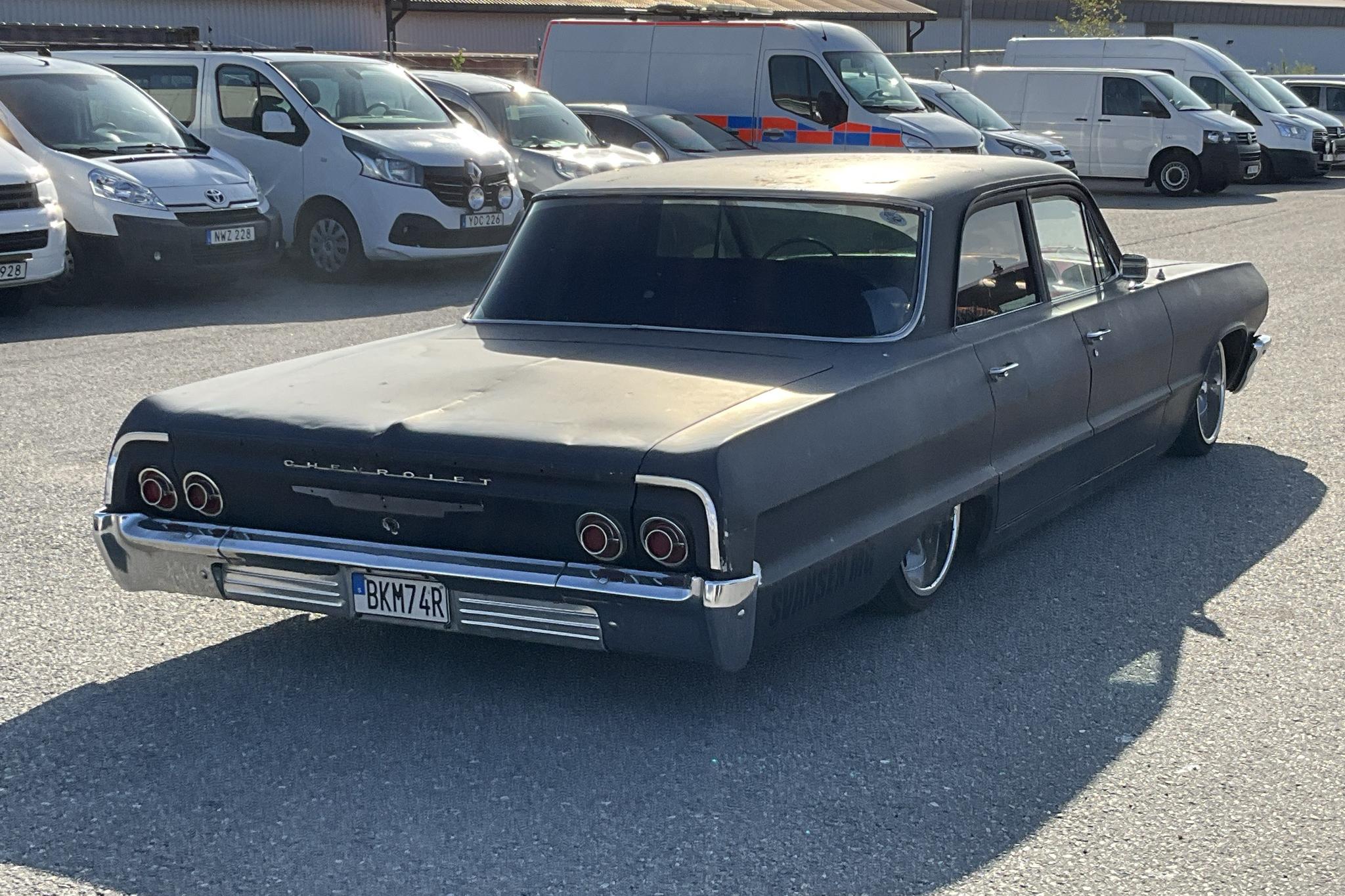 Chevrolet Biscayne Sedan 3.8 Powerglide (142hk) - 130 150 km - Automatyczna - czarny - 1964