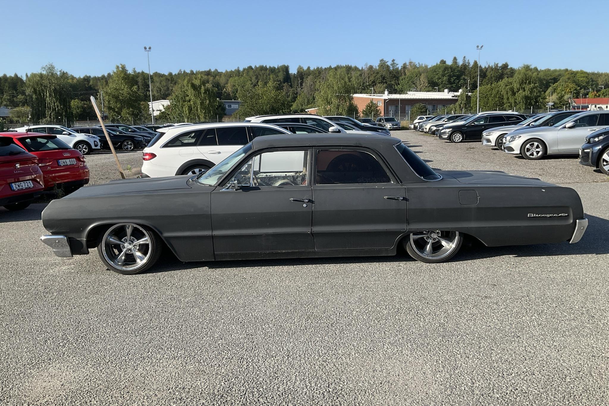 Chevrolet Biscayne Sedan 3.8 Powerglide (142hk) - 130 150 km - Automatyczna - czarny - 1964