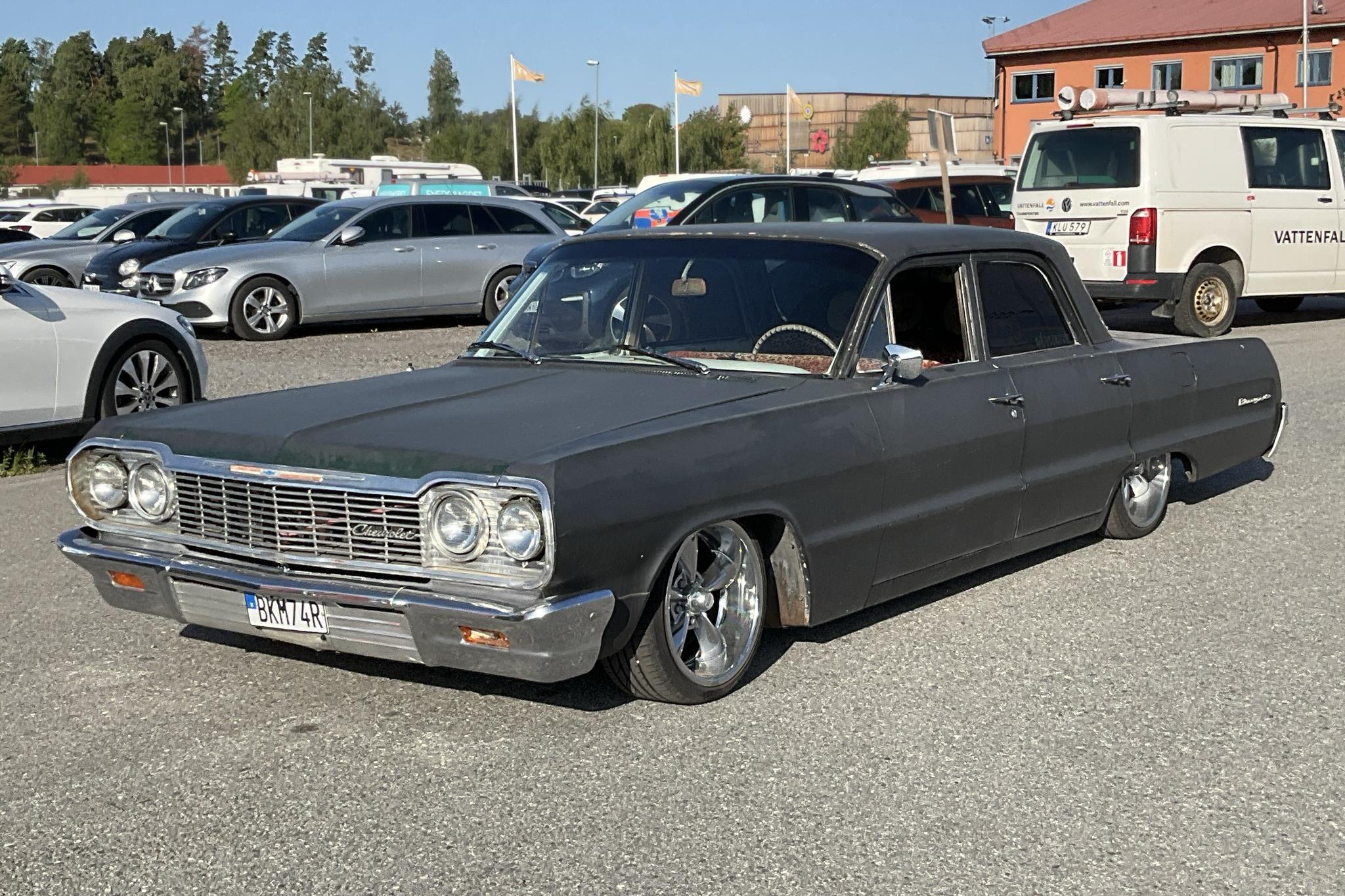 Chevrolet Biscayne Sedan 3.8 Powerglide (142hk) - 130 150 km - Automaattinen - musta - 1964