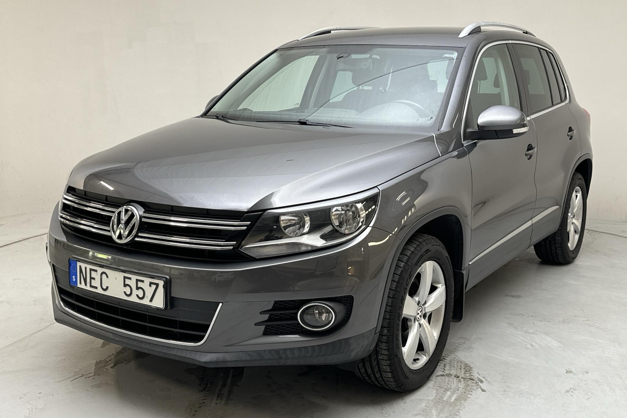 VW Tiguan 2.0 TDI 4MOTION BlueMotion Technology (140hk) - 162 840 km - Automatyczna - Dark Grey - 2013